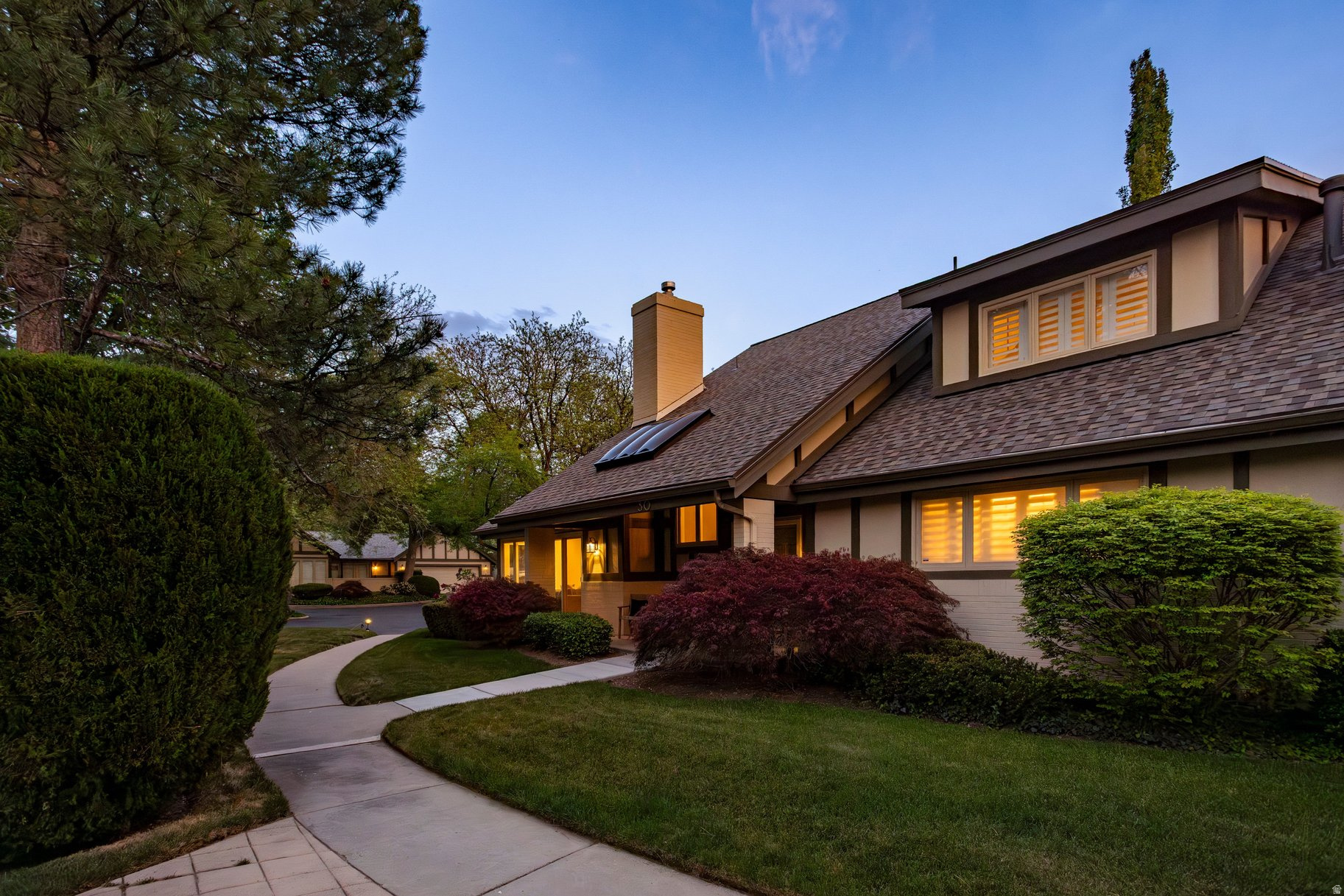 EDGEMOUNT ESTATES - Residential