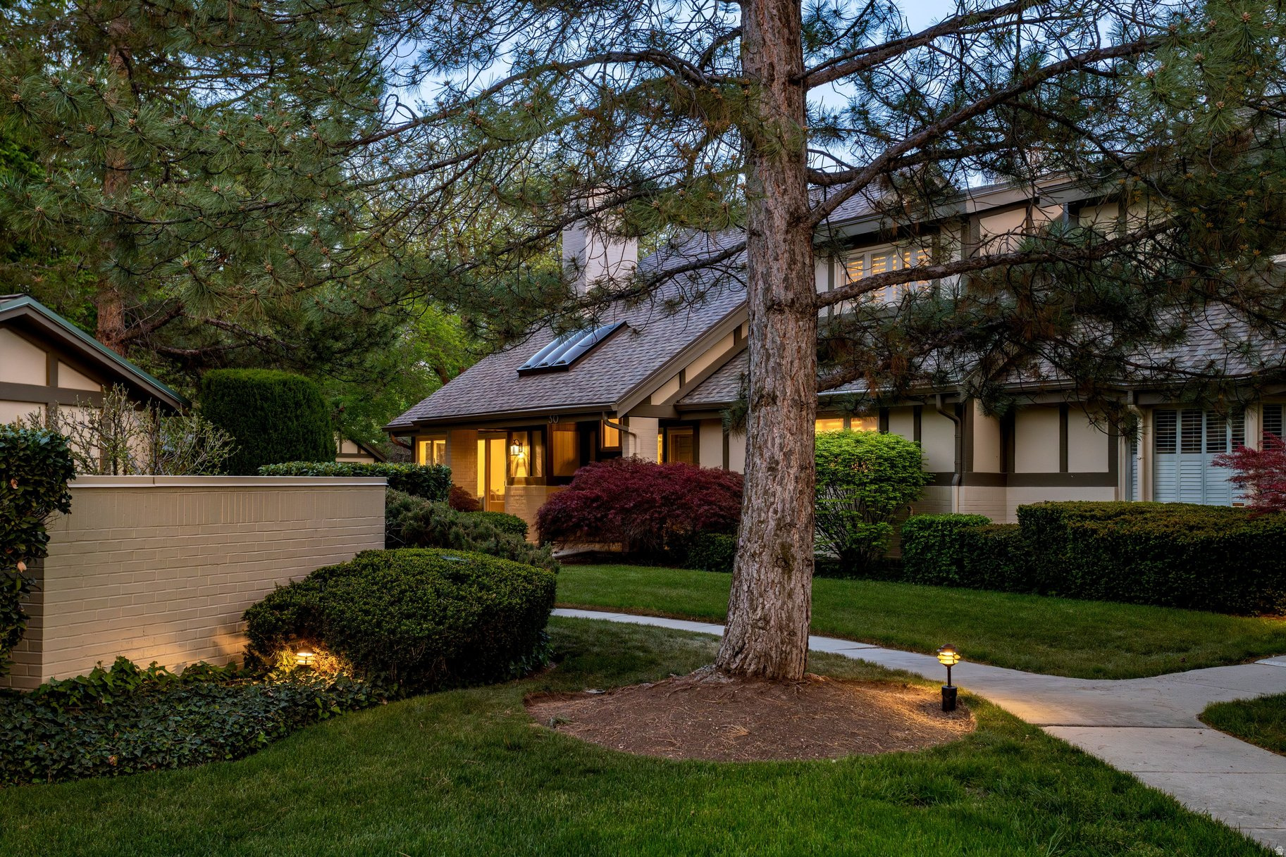 EDGEMOUNT ESTATES - Residential