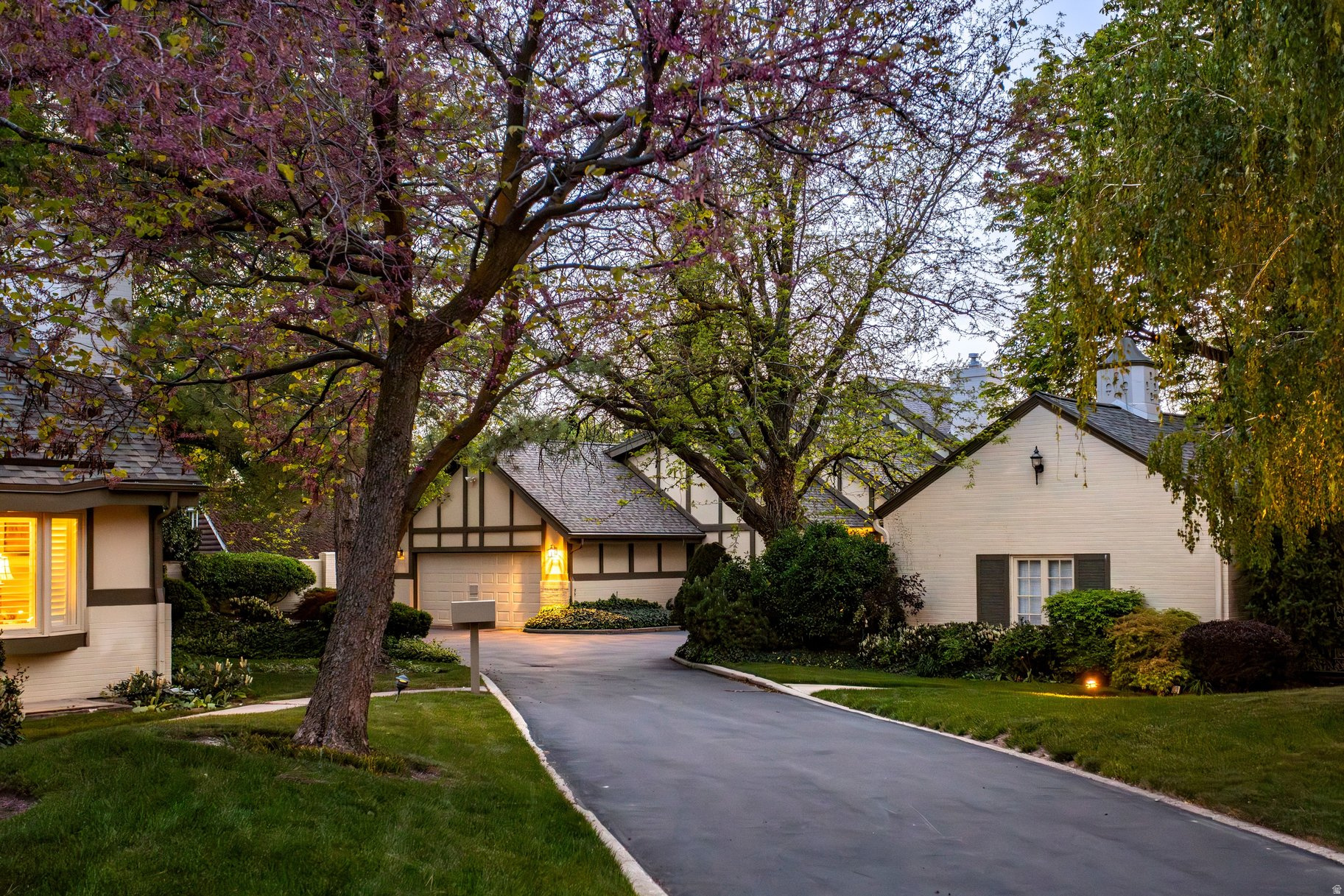 EDGEMOUNT ESTATES - Residential