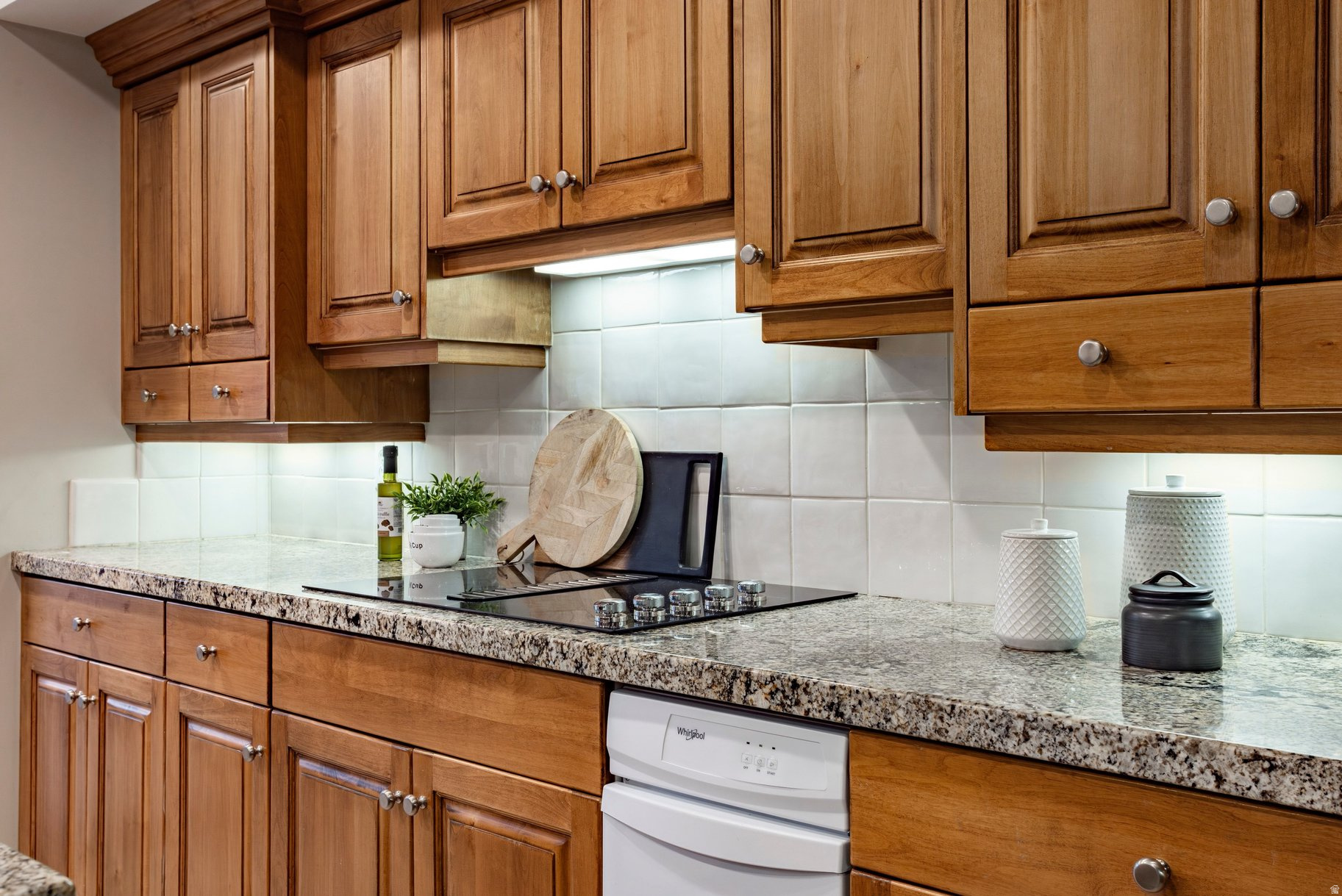 EDGEMOUNT ESTATES - Residential