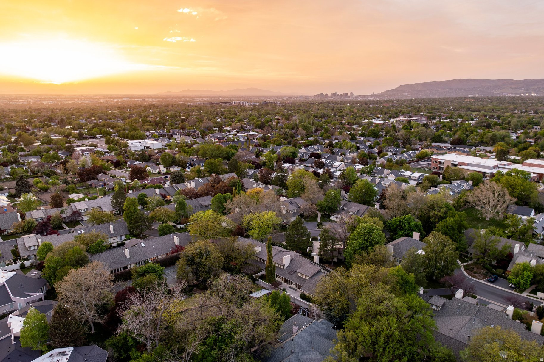 EDGEMOUNT ESTATES - Residential