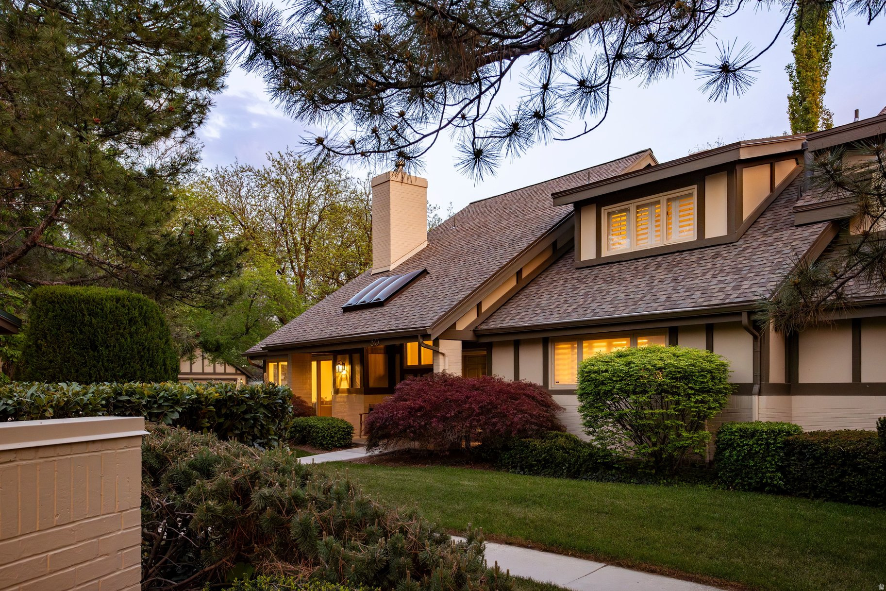 EDGEMOUNT ESTATES - Residential