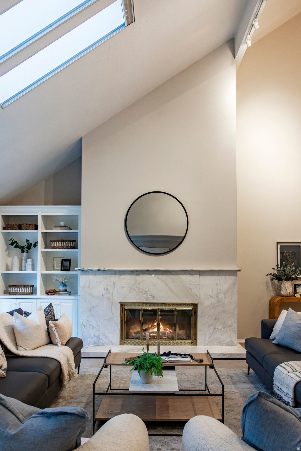 EDGEMOUNT ESTATES - Residential