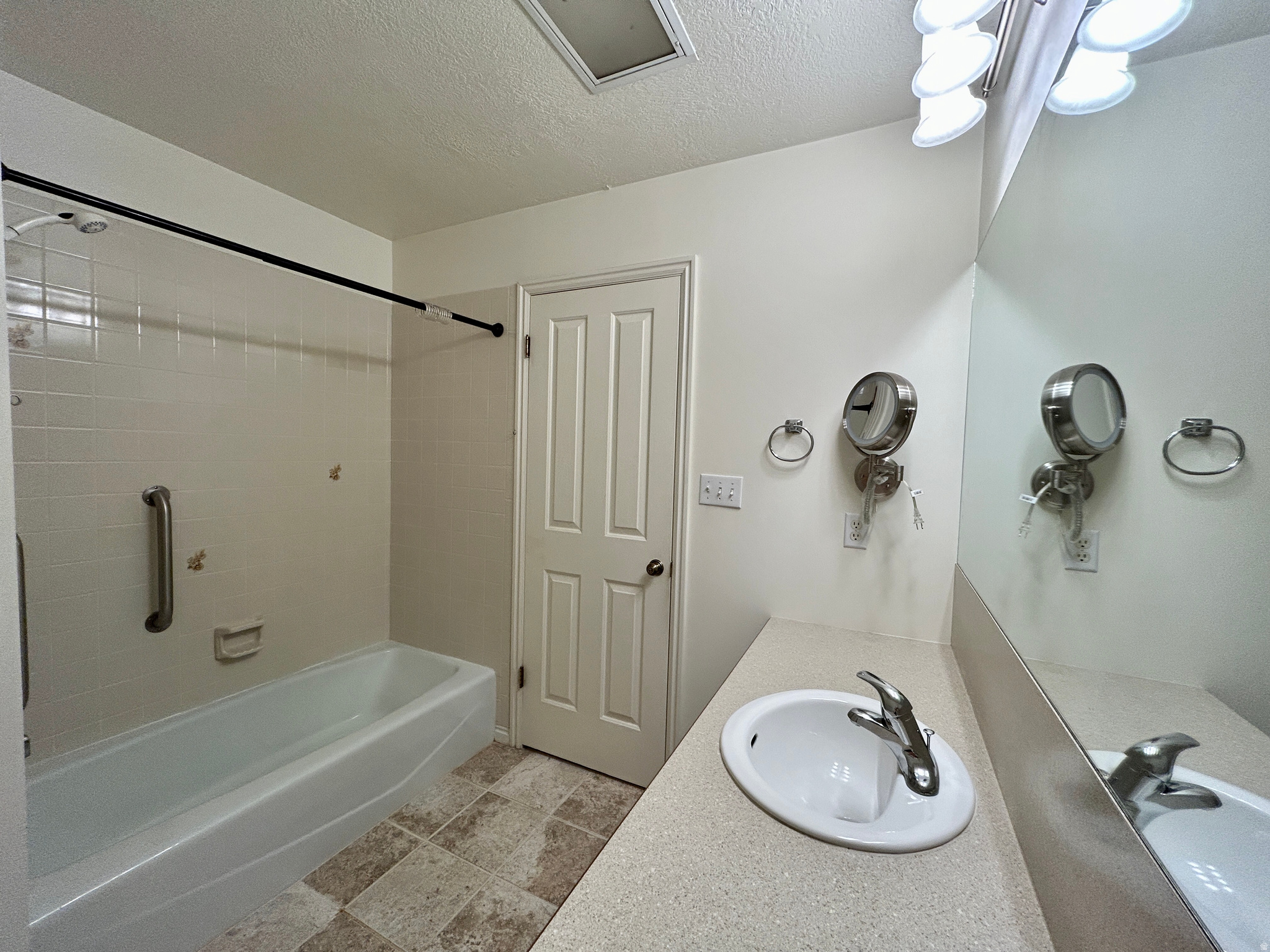 MOUNTAIN GLEN - Residential