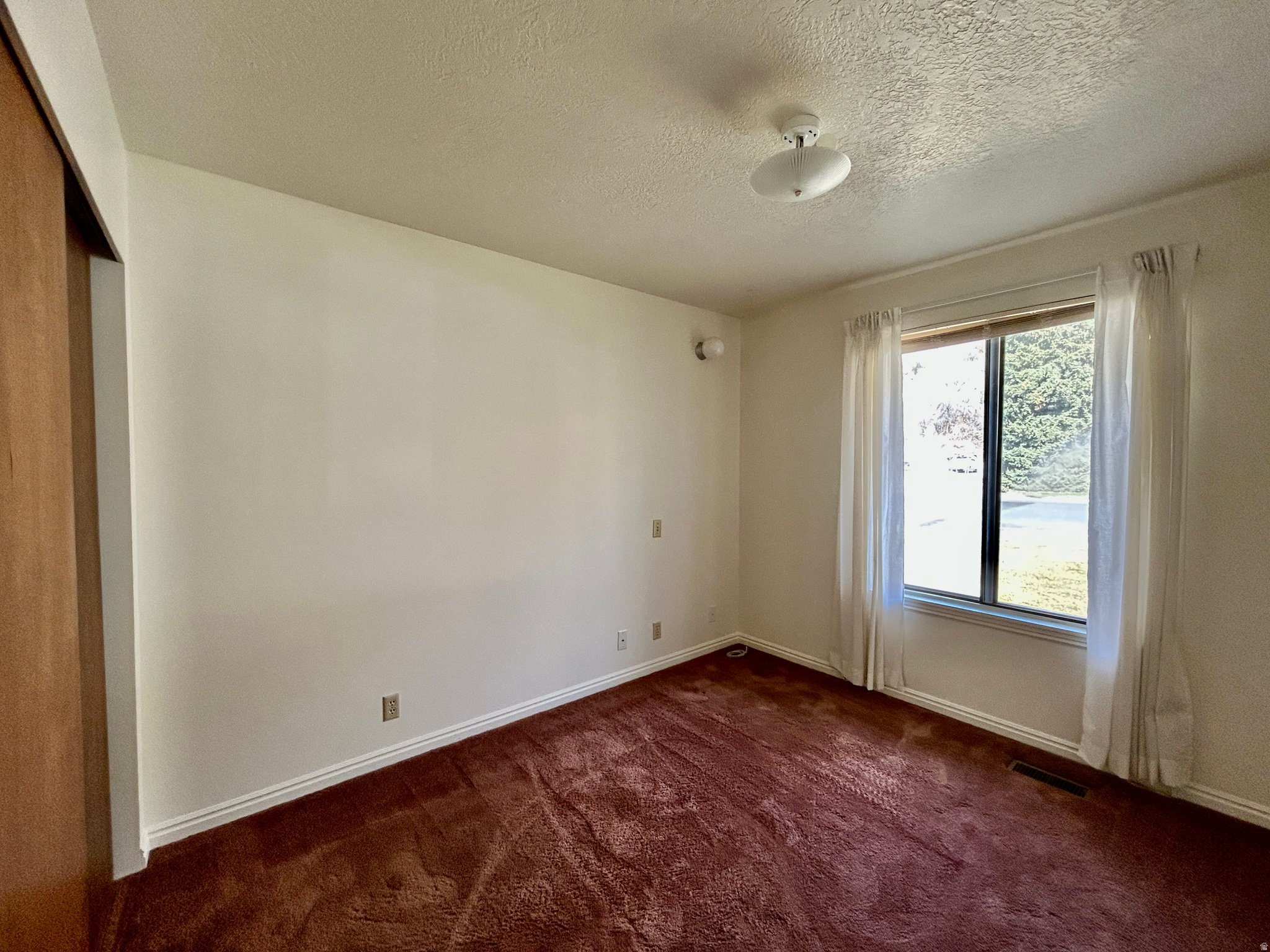 MOUNTAIN GLEN - Residential