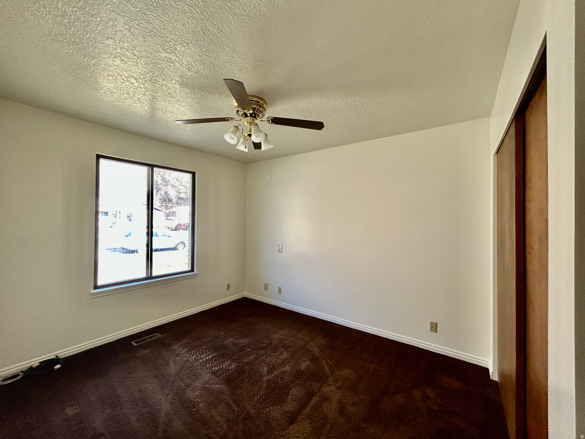 MOUNTAIN GLEN - Residential