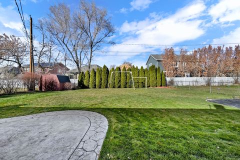 Tiny photo for 104 W 250 S, Kaysville, UT 84037 (MLS # 2127276)