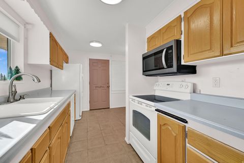 Tiny photo for 104 W 250 S, Kaysville, UT 84037 (MLS # 2127276)