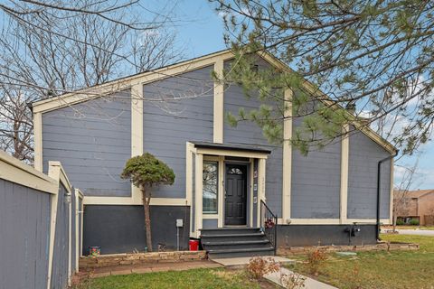 Tiny photo for 2409 W HARDROCK DR, Taylorsville, UT 84129 (MLS # 2128964)