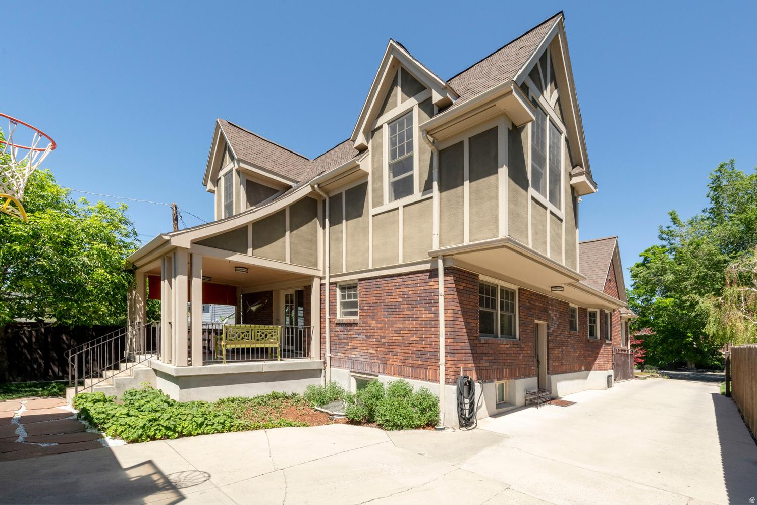 15TH AND 15TH - Residential