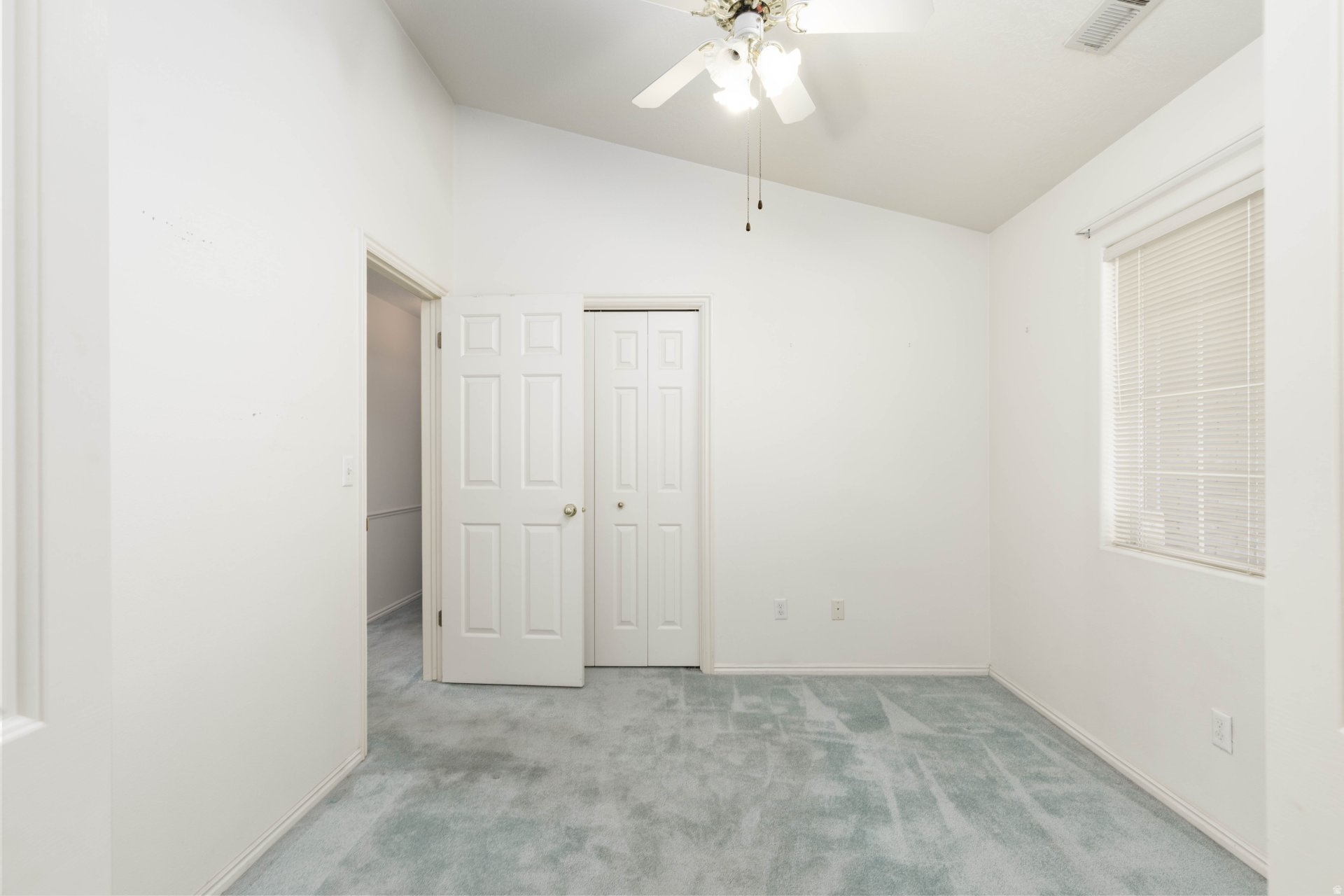 SUN COUNTRY MEADOWS TH 2 - Residential