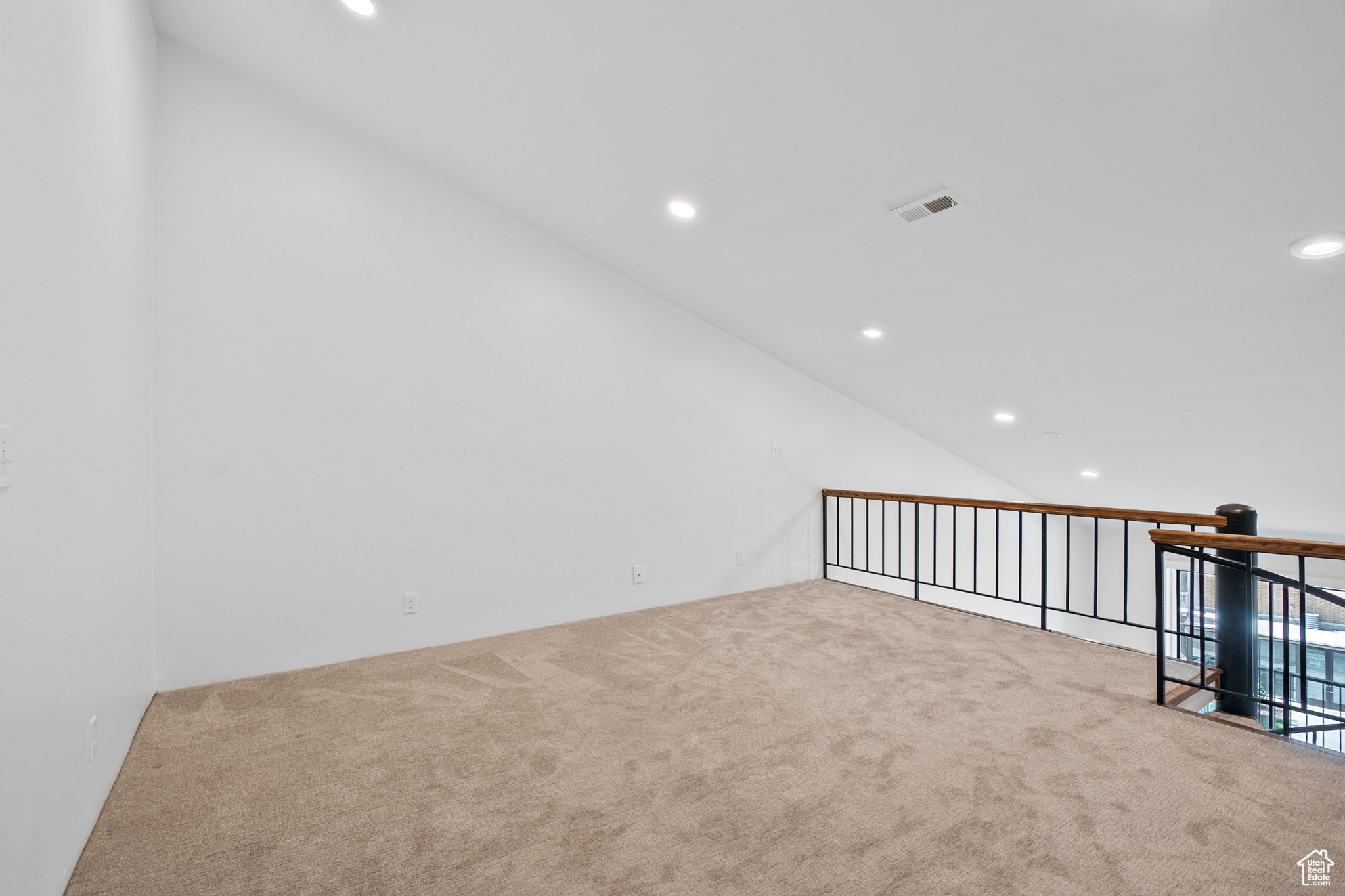 OAKWOOD GARDENS CONDM, PHASE 1 - Residential