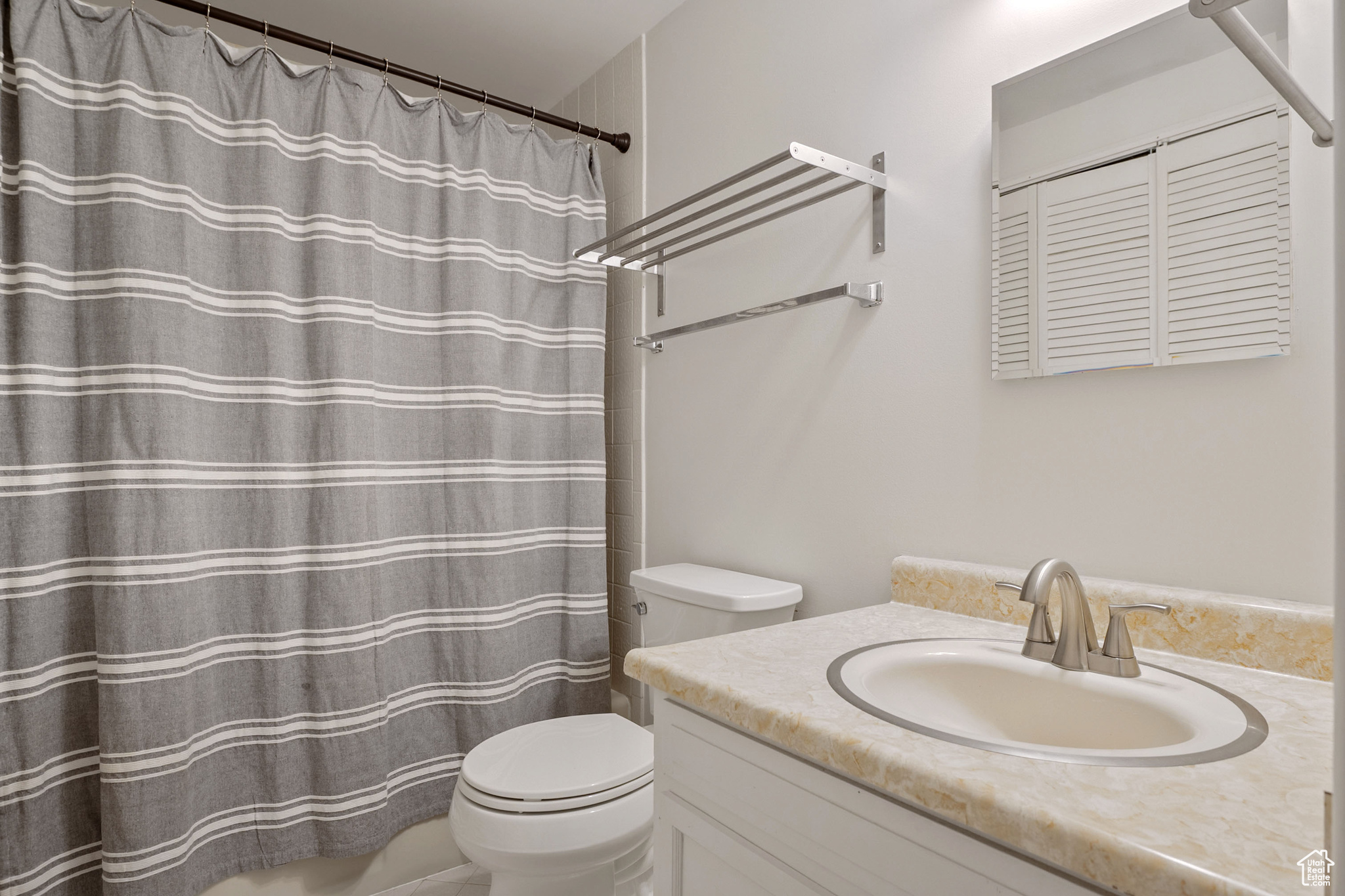 OAKWOOD GARDENS CONDM, PHASE 1 - Residential