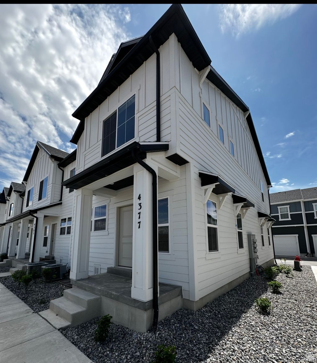Photo for 4377 E LONGLEAF LN, Eagle Mountain, UT 84005 (MLS # 2119657)