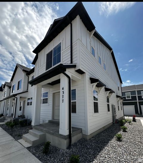 Photo of 4377 E LONGLEAF LN, Eagle Mountain, UT 84005 (MLS # 2119657)