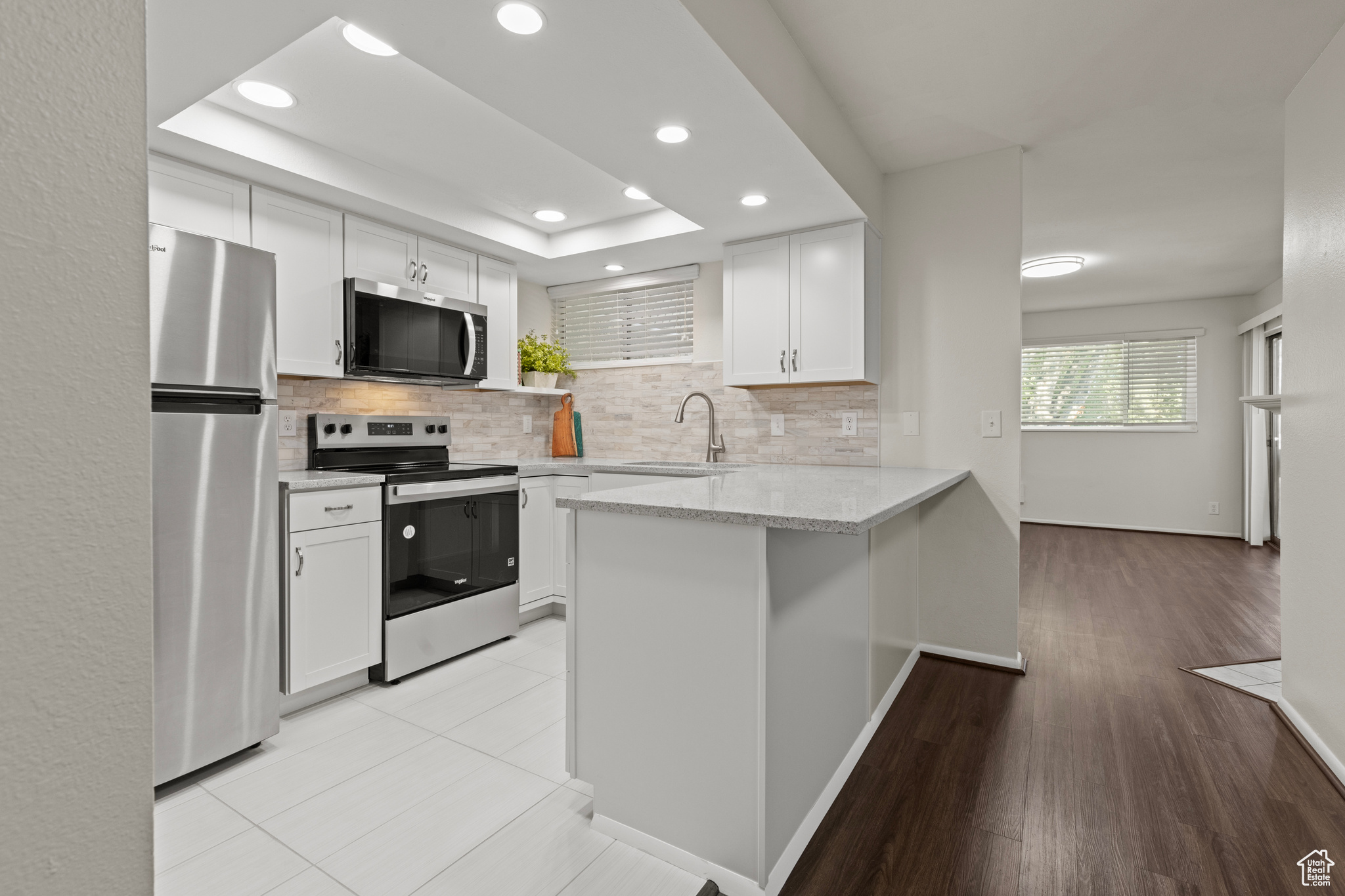 WOOD POINT CONDO - Residential