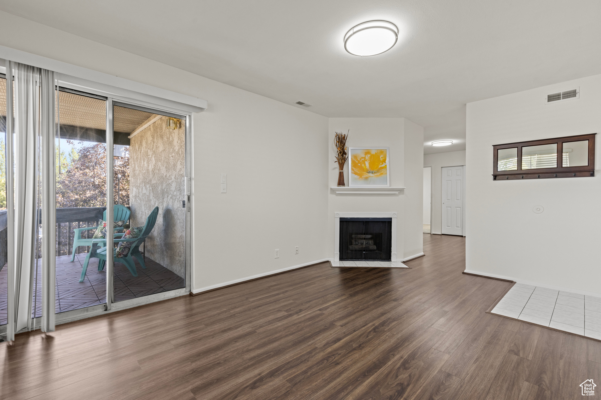 WOOD POINT CONDO - Residential