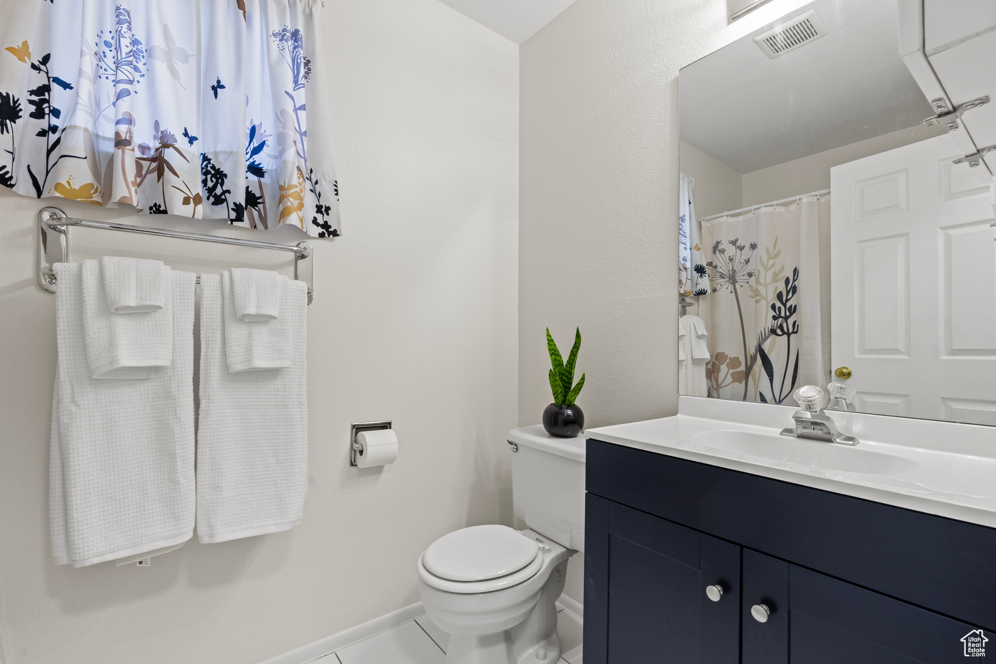 WOOD POINT CONDO - Residential