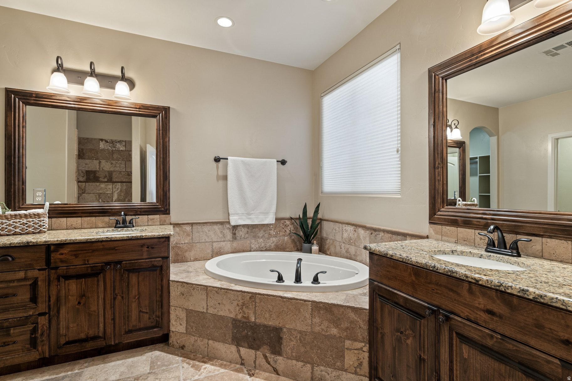 TENAYA ESTATES - Residential