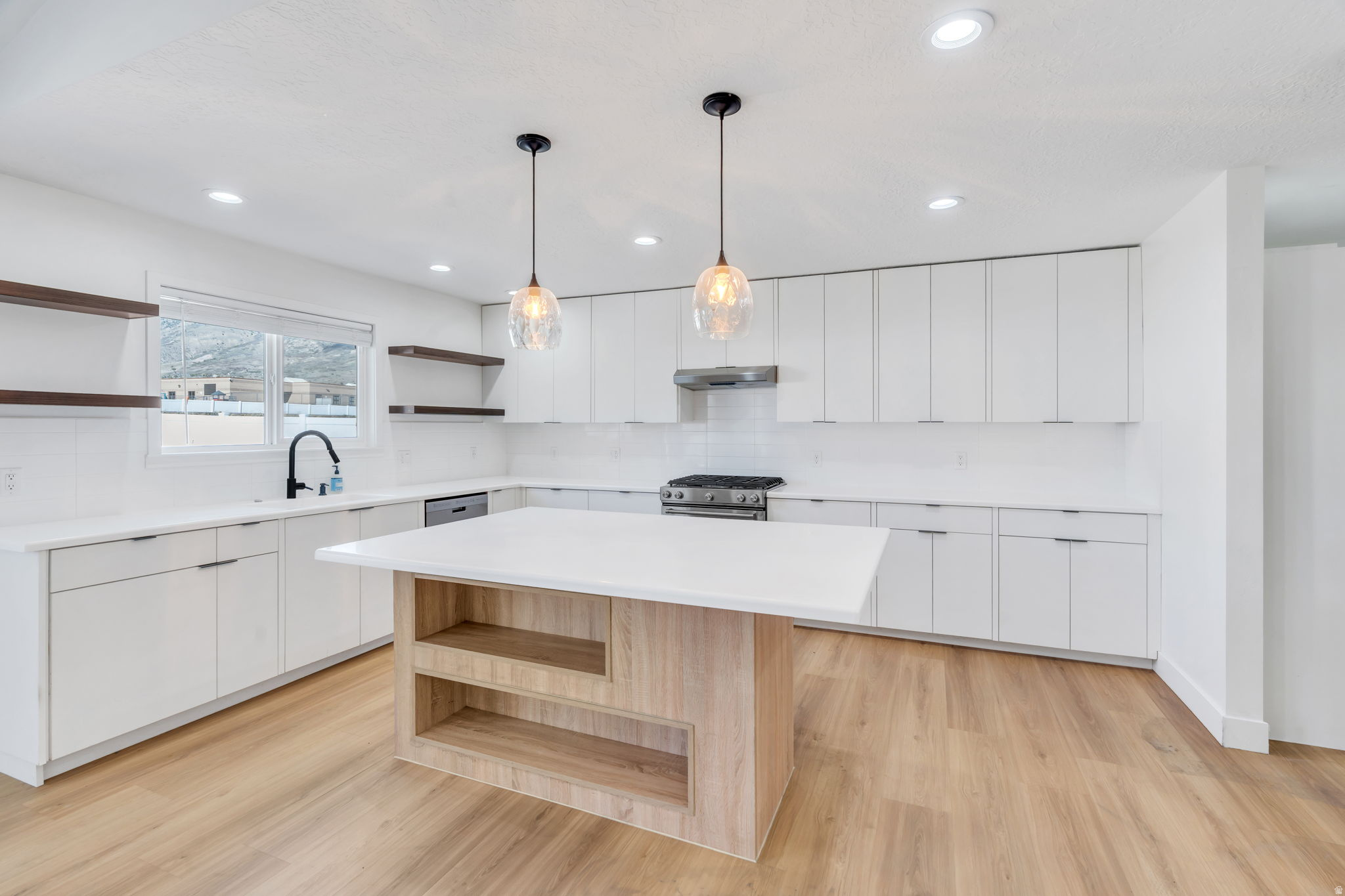 VAL VISTA PARK - Residential