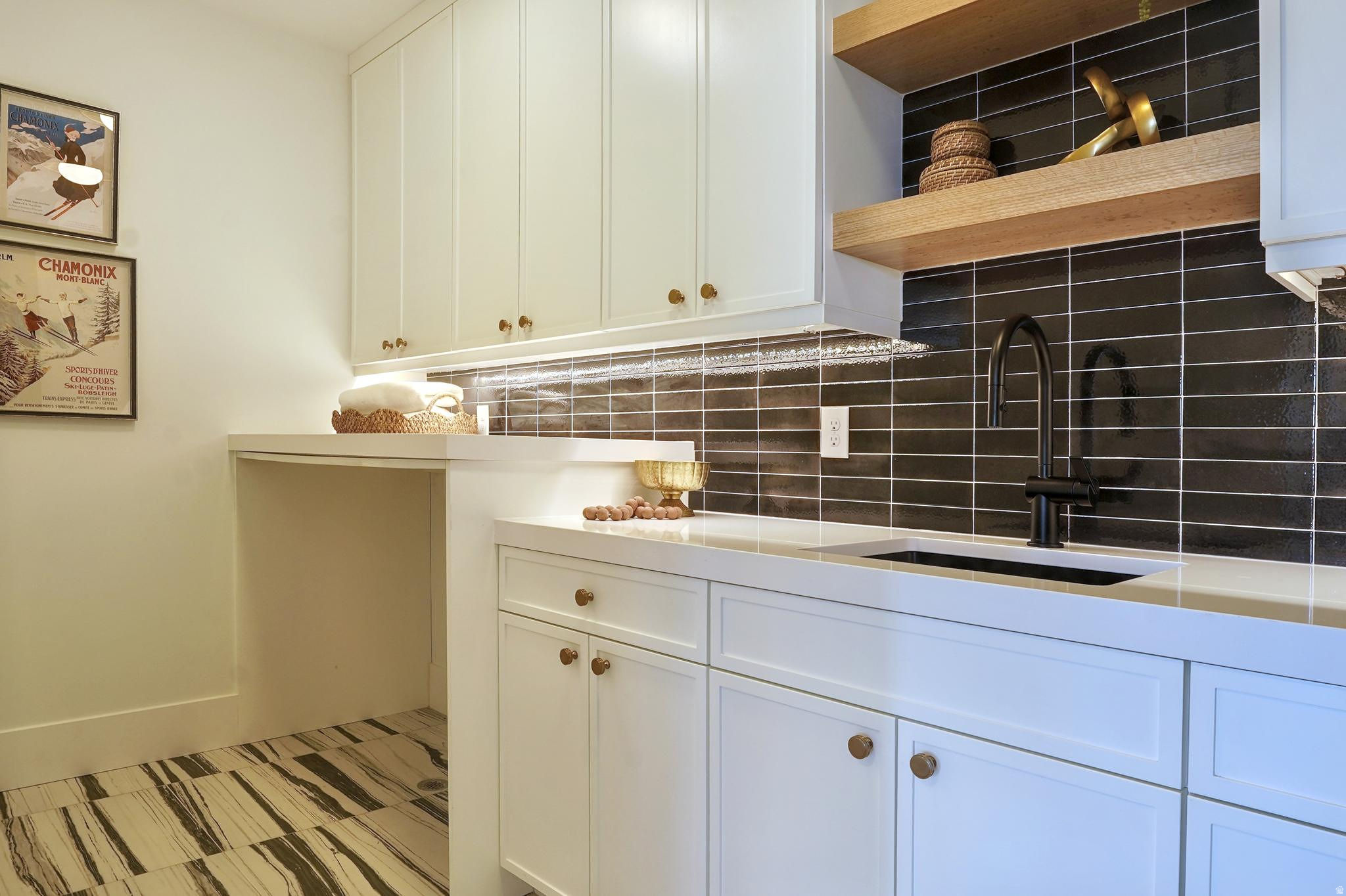 AMANTI LAGO - Residential