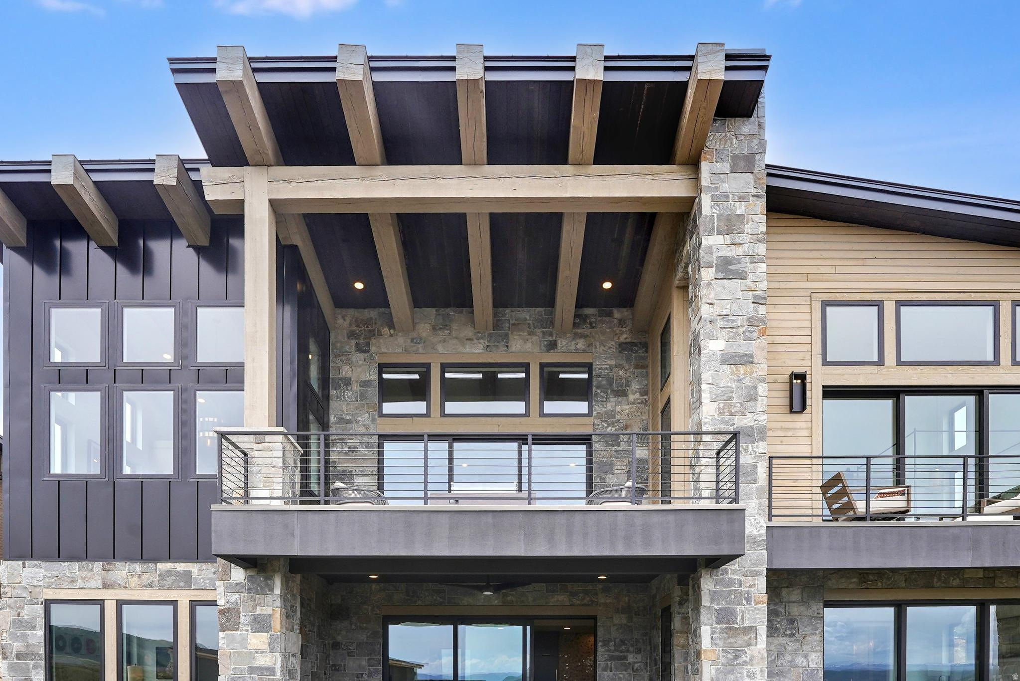 AMANTI LAGO - Residential