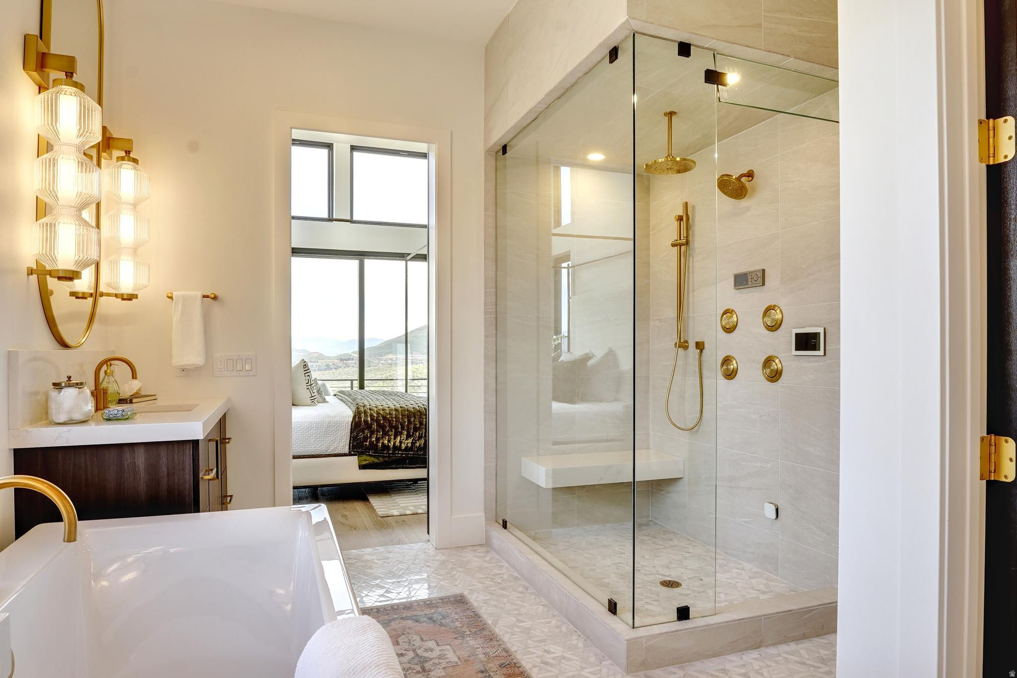 AMANTI LAGO - Residential