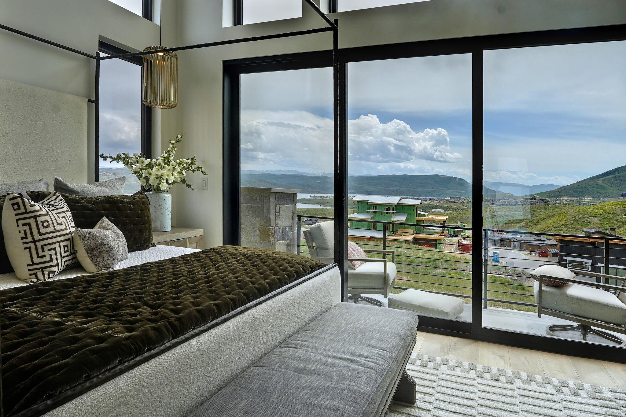 AMANTI LAGO - Residential