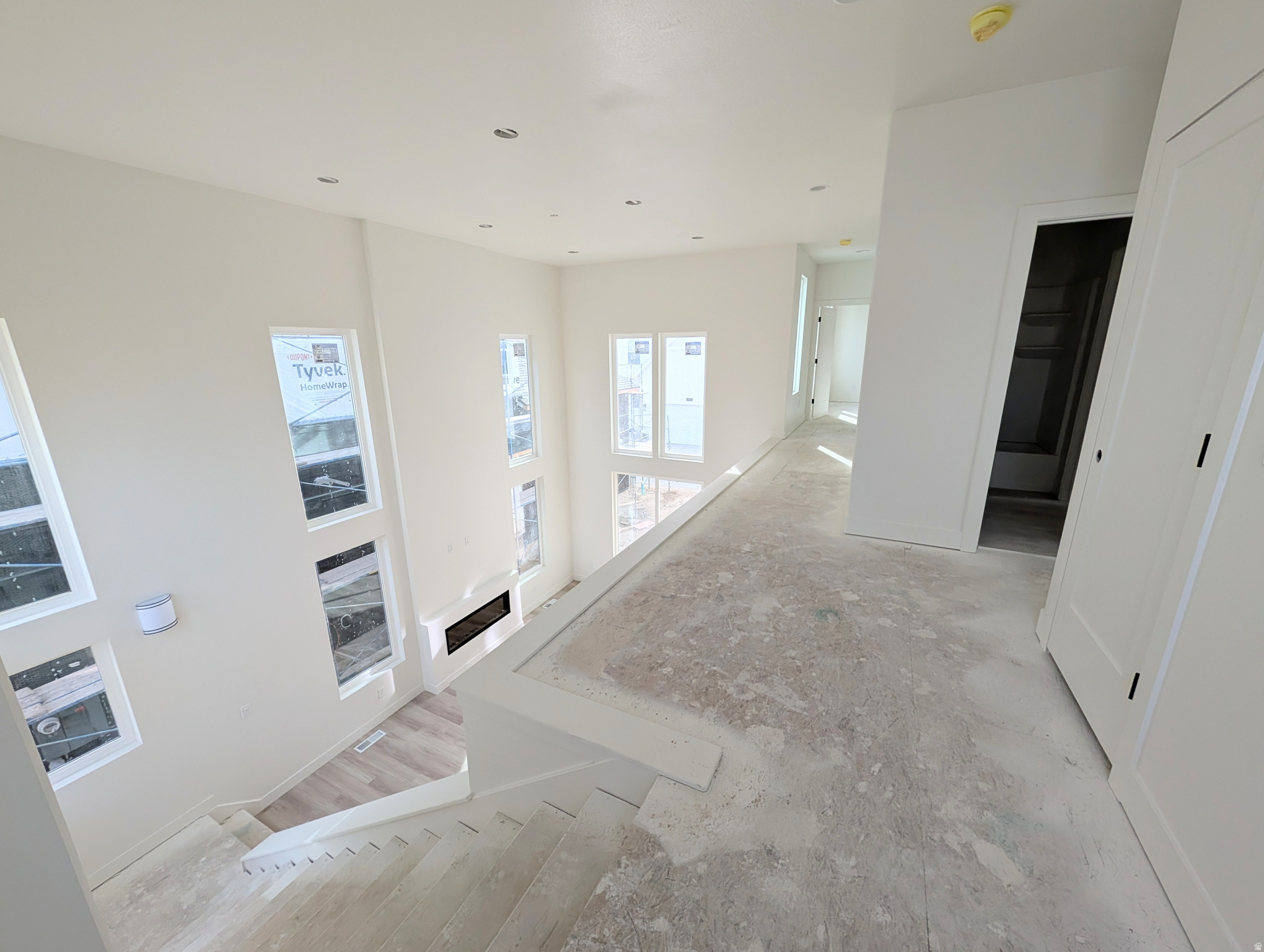 DAYBREAK - Residential