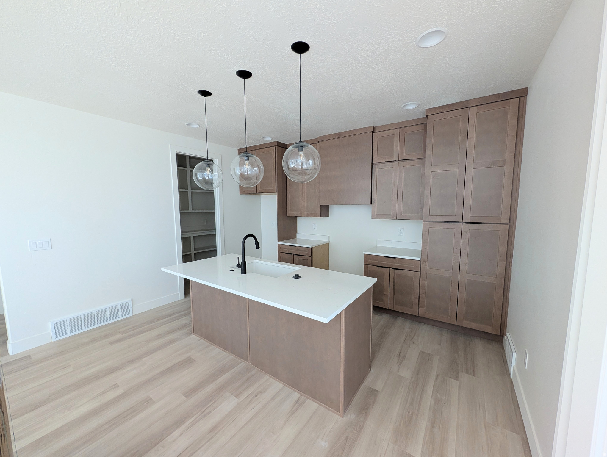 DAYBREAK - Residential