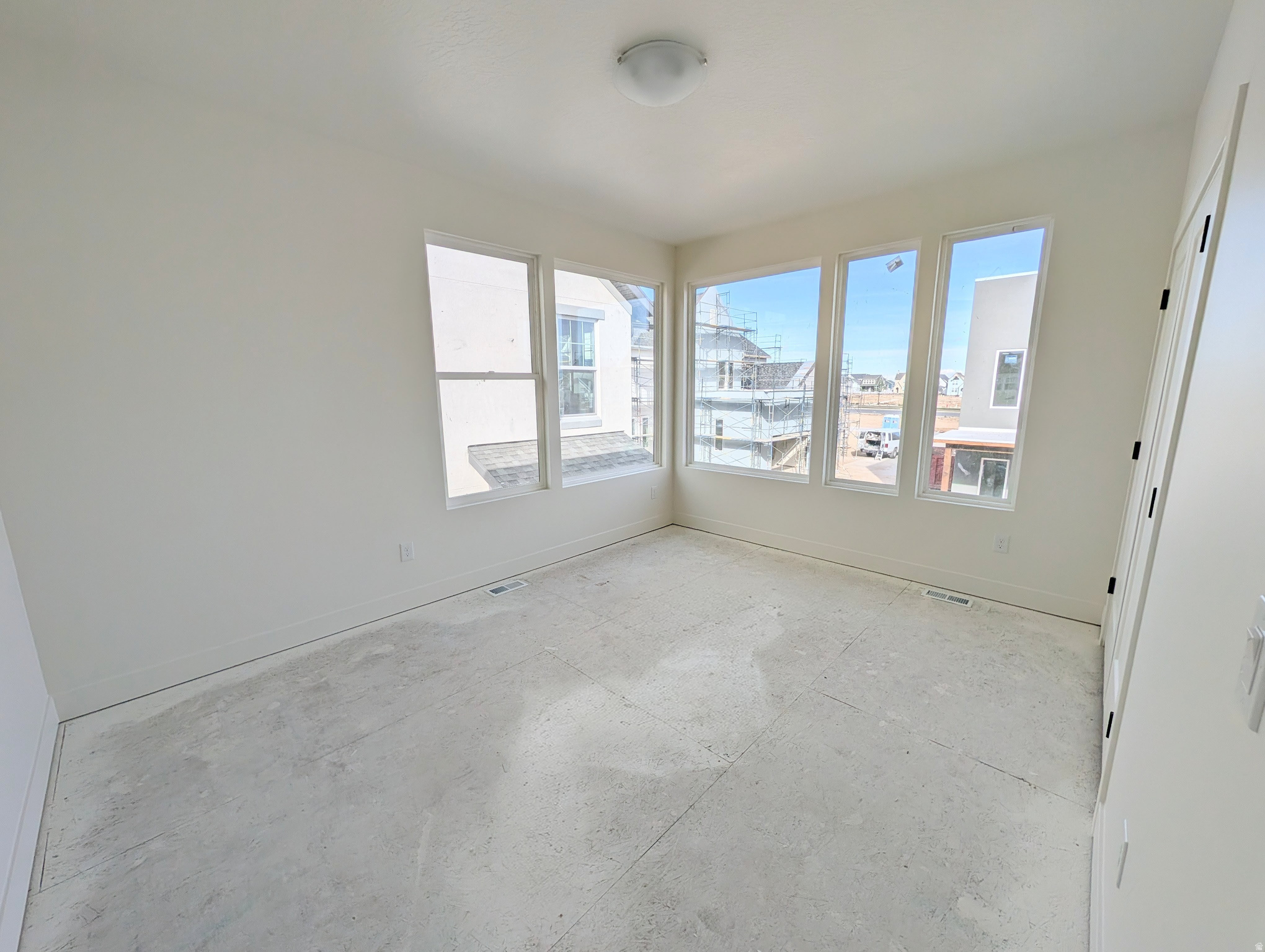 DAYBREAK - Residential