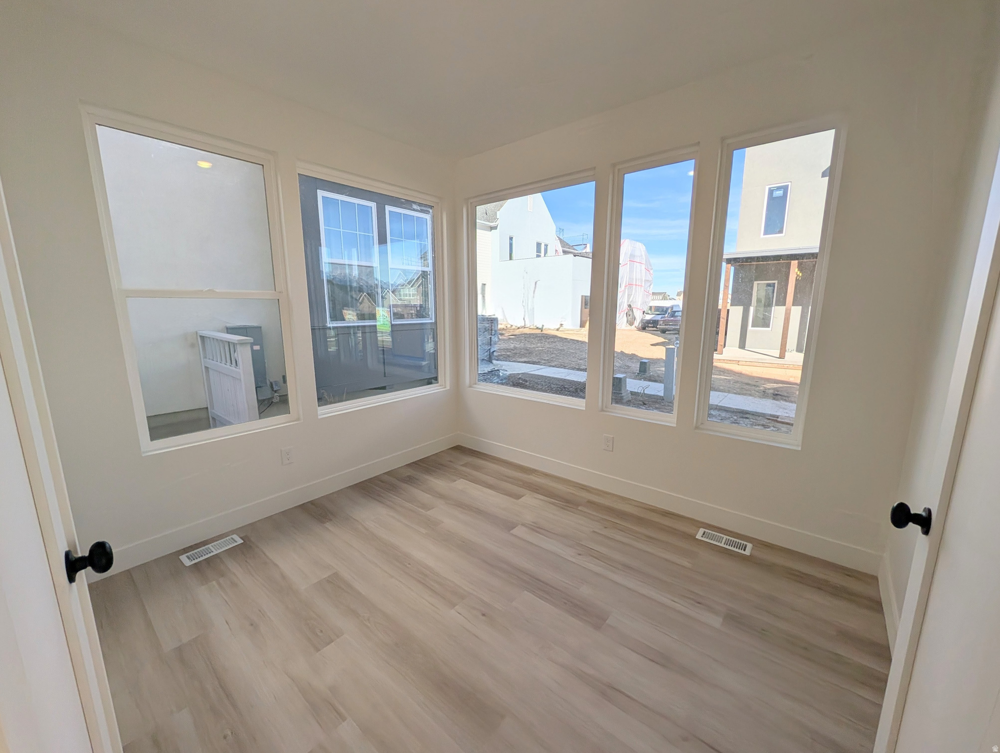 DAYBREAK - Residential