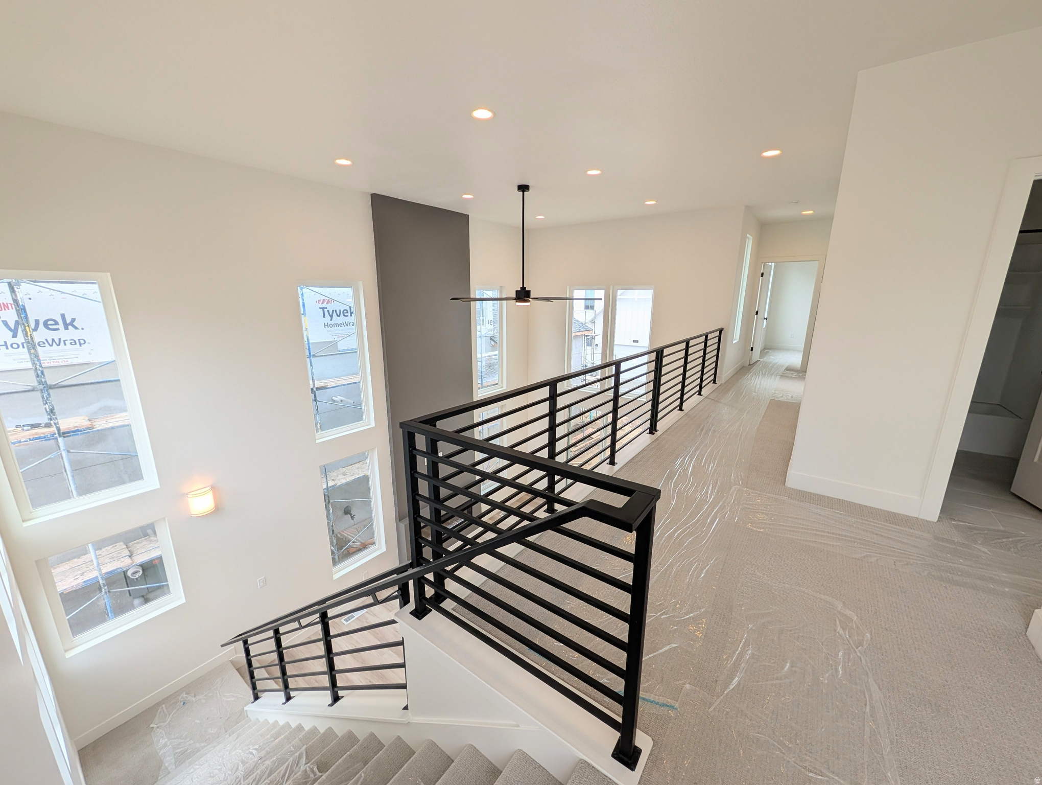 DAYBREAK - Residential