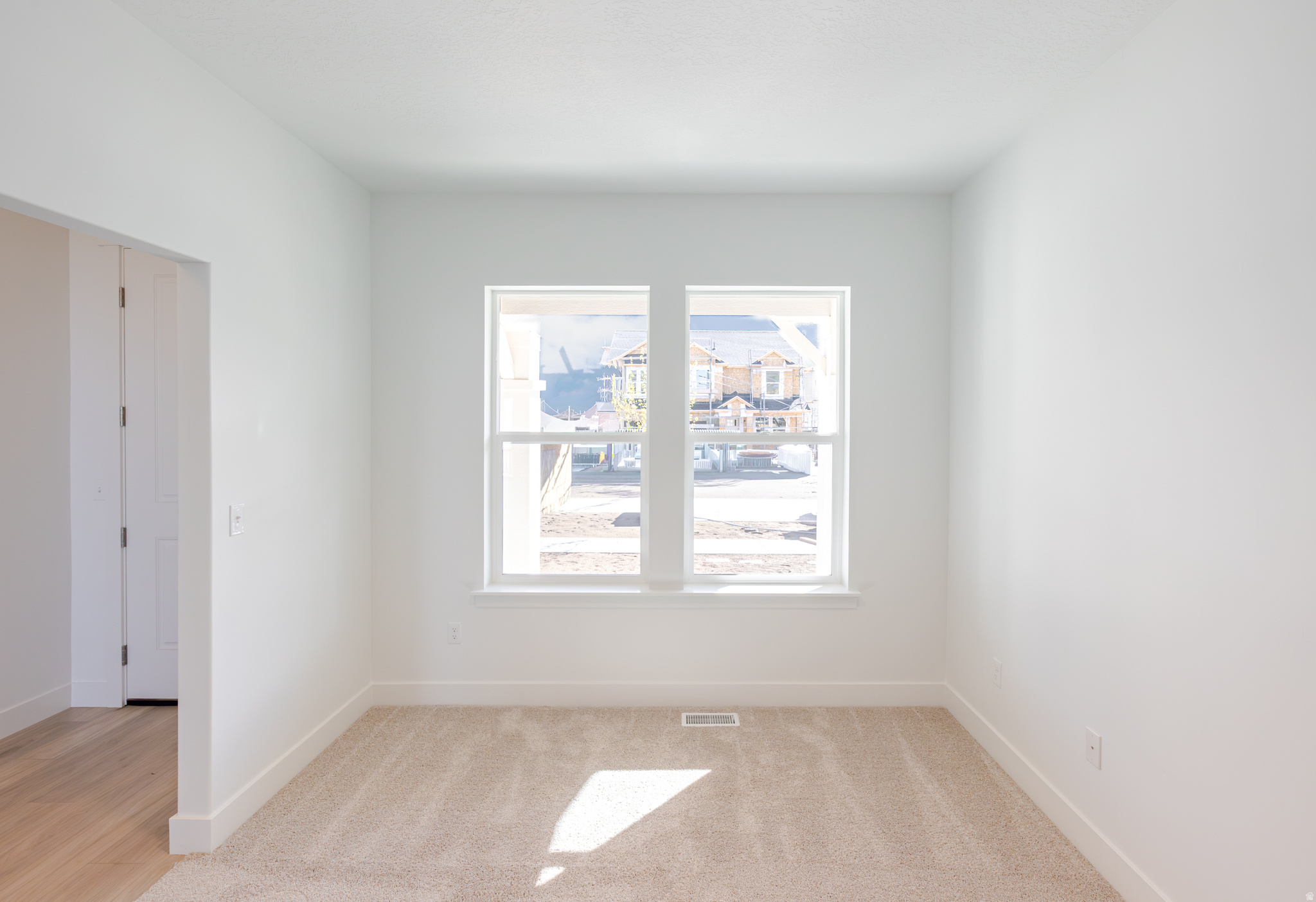 RIDGEHORNE - Residential