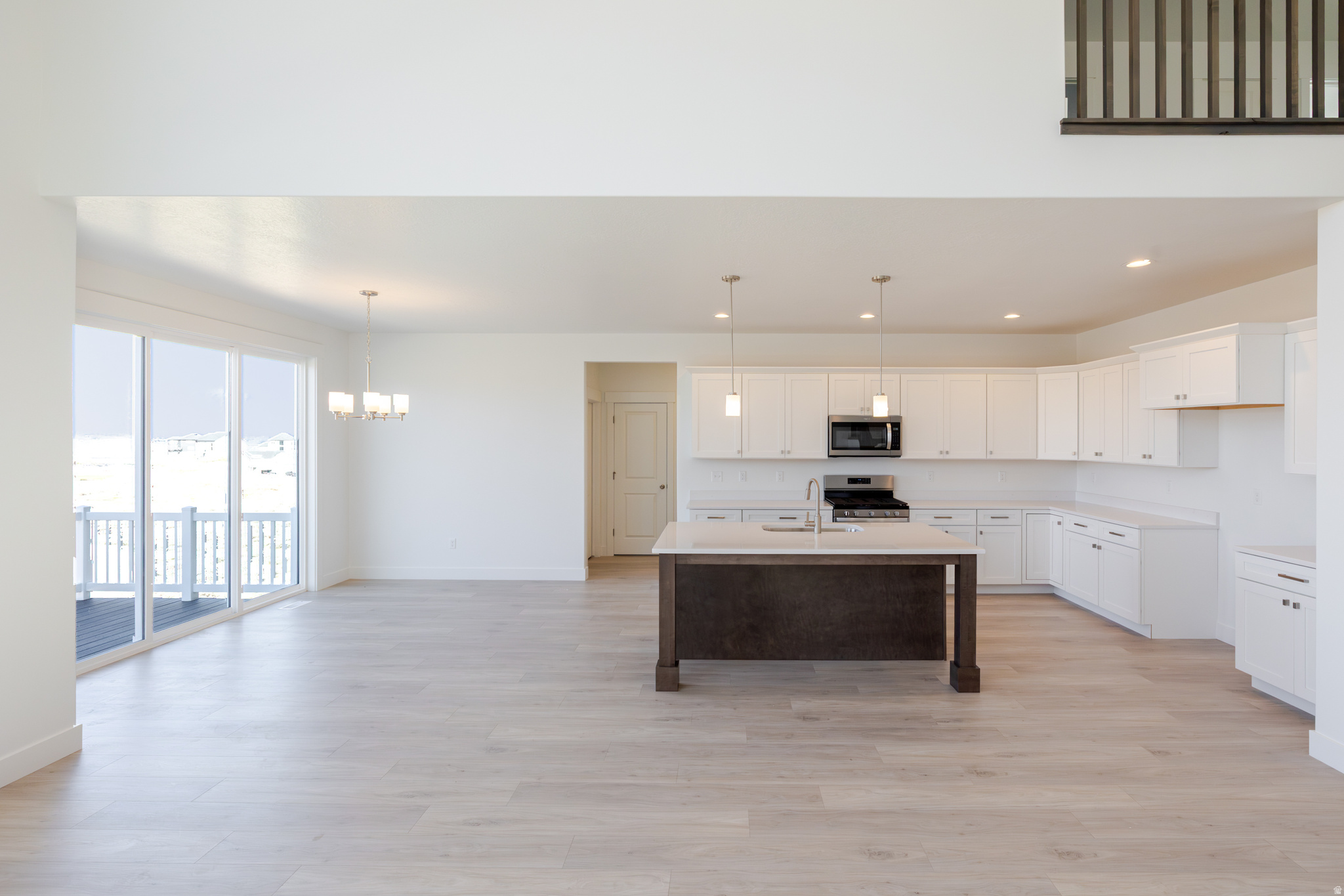 RIDGEHORNE - Residential