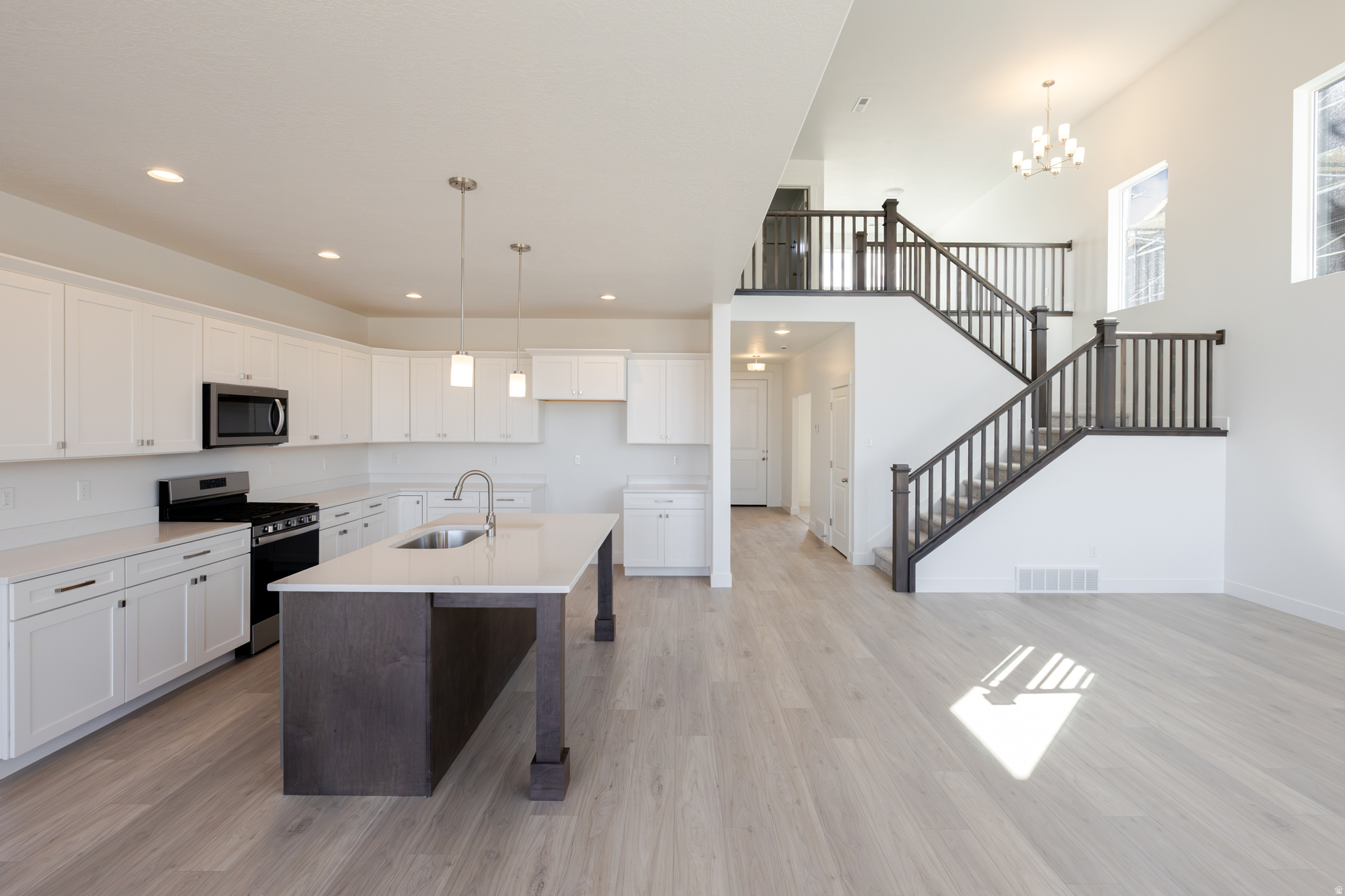 RIDGEHORNE - Residential