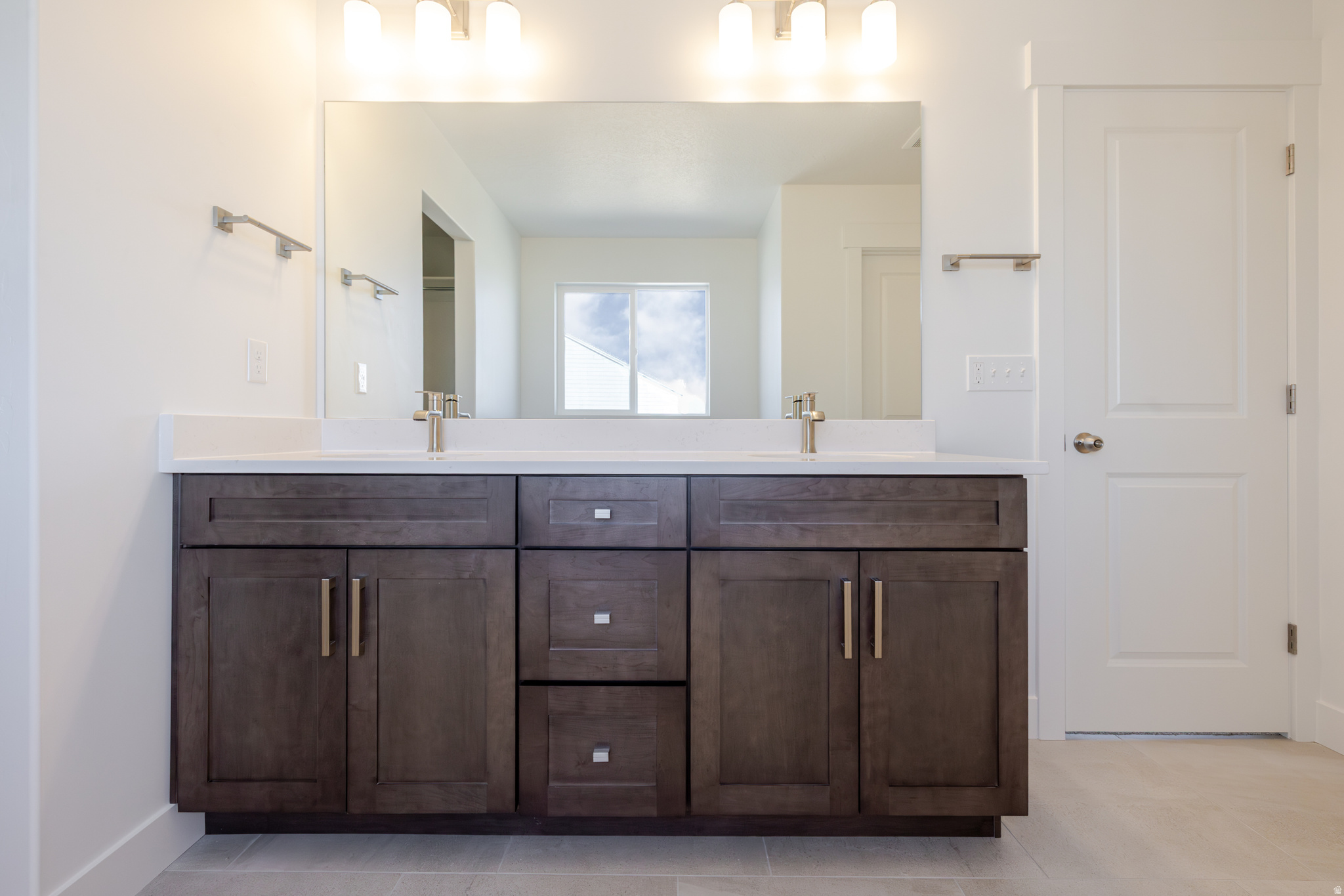 RIDGEHORNE - Residential