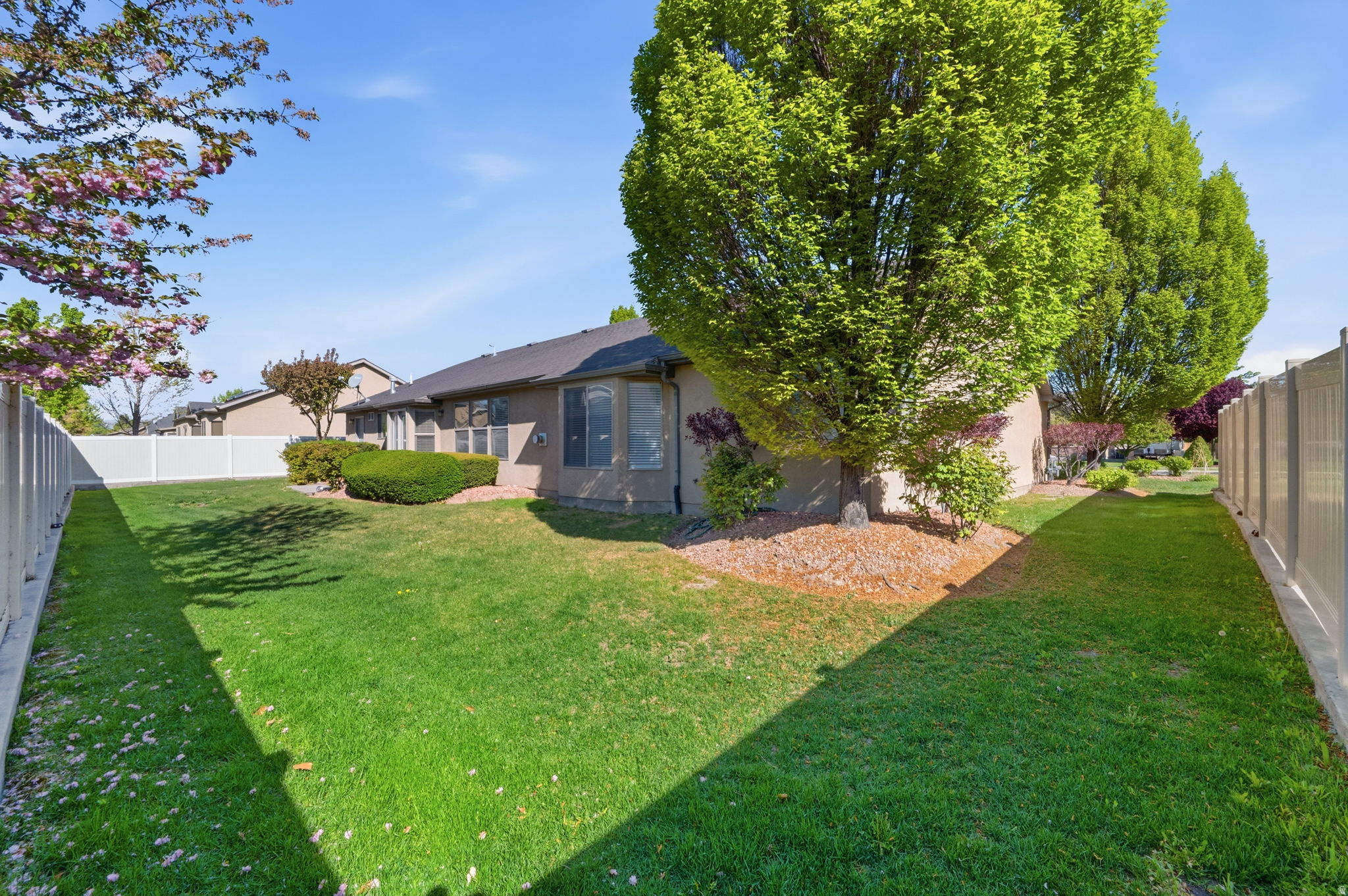 SANDALWOOD - Residential