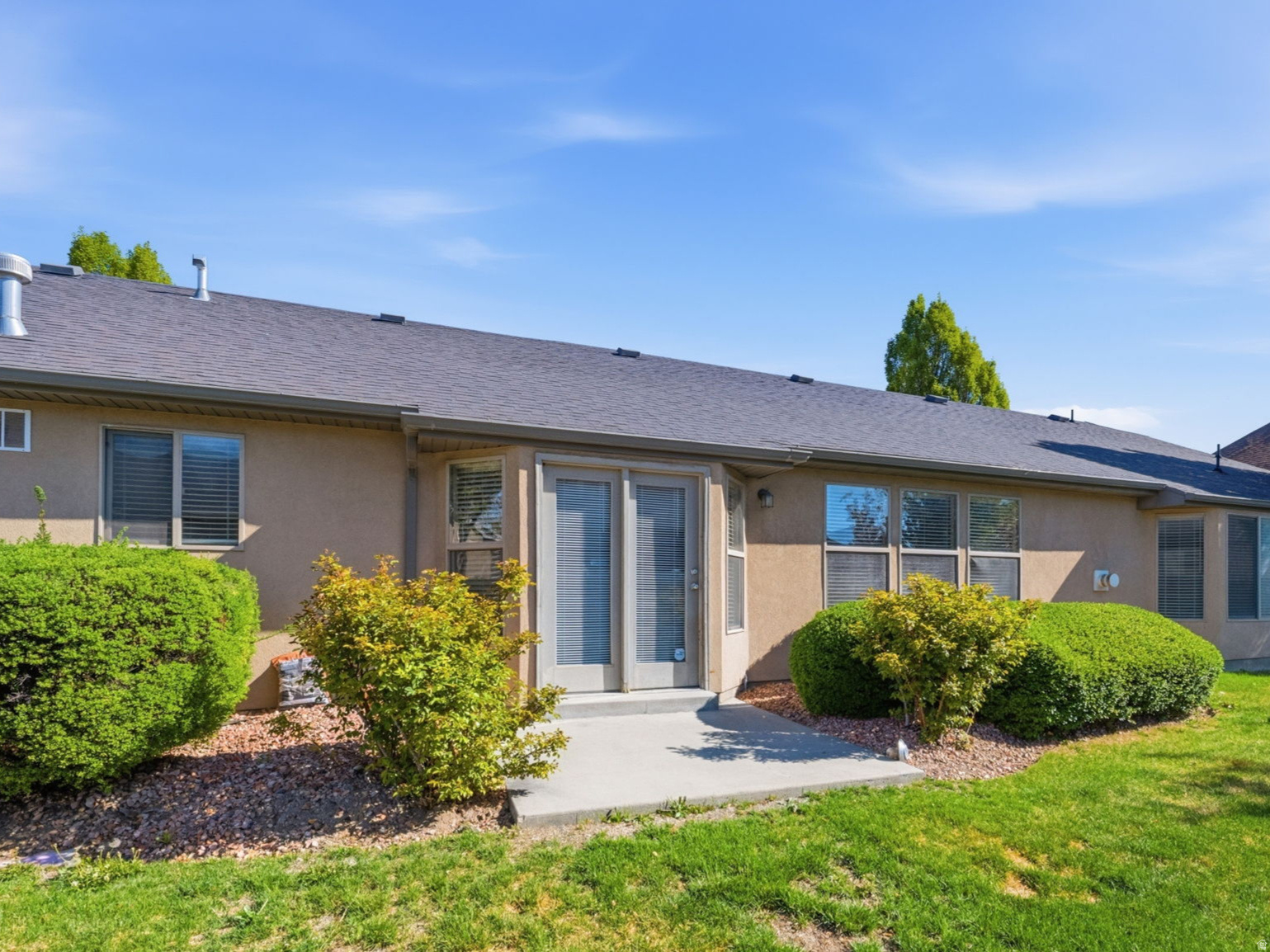 SANDALWOOD - Residential