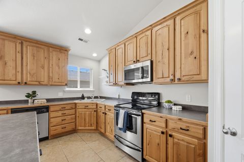 Tiny photo for 2133 W 410 S, Provo, UT 84601 (MLS # 2151481)