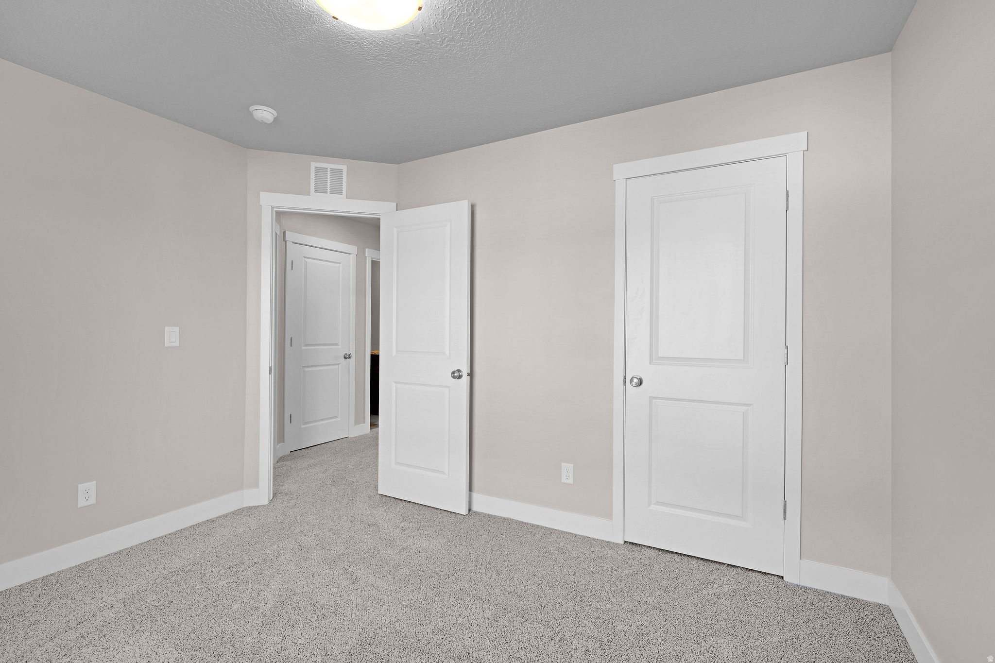 CEDAR RIDGE - Residential