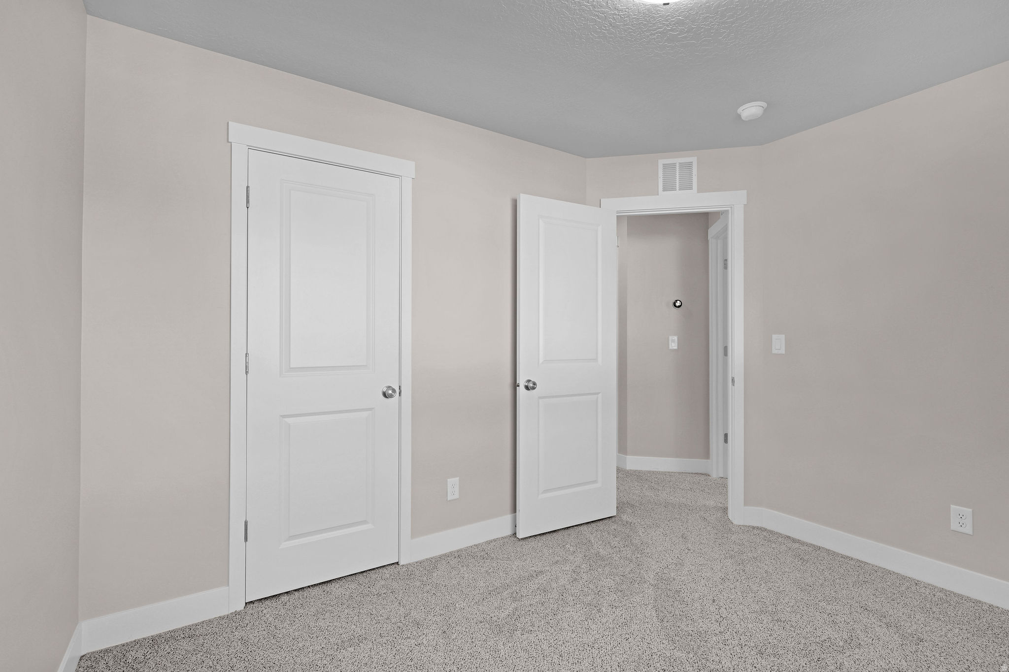 CEDAR RIDGE - Residential
