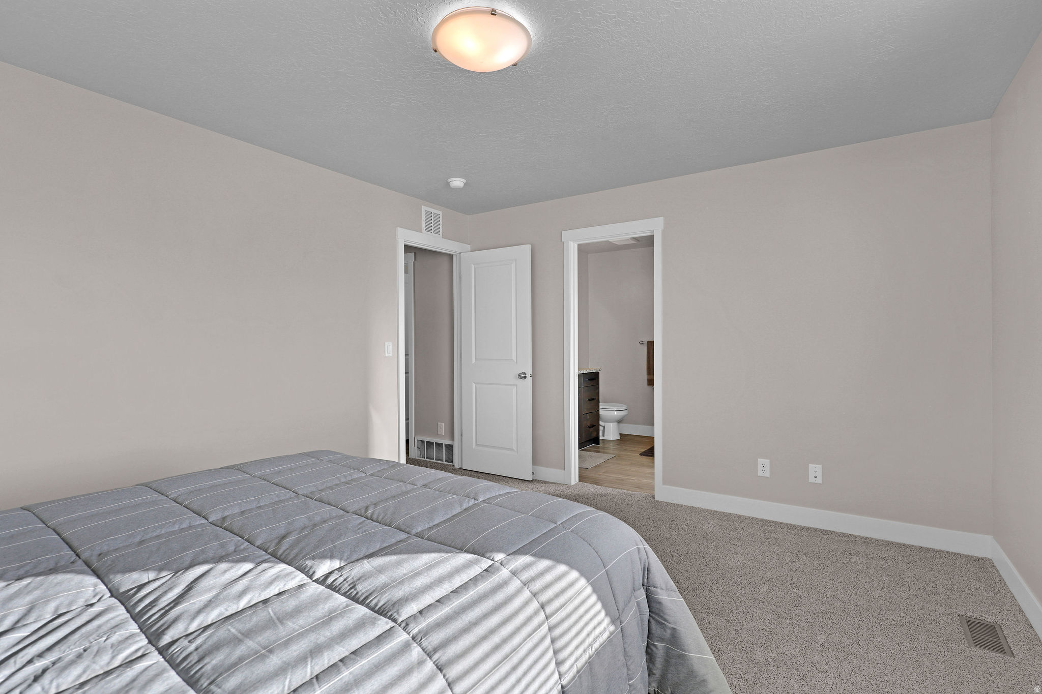 CEDAR RIDGE - Residential