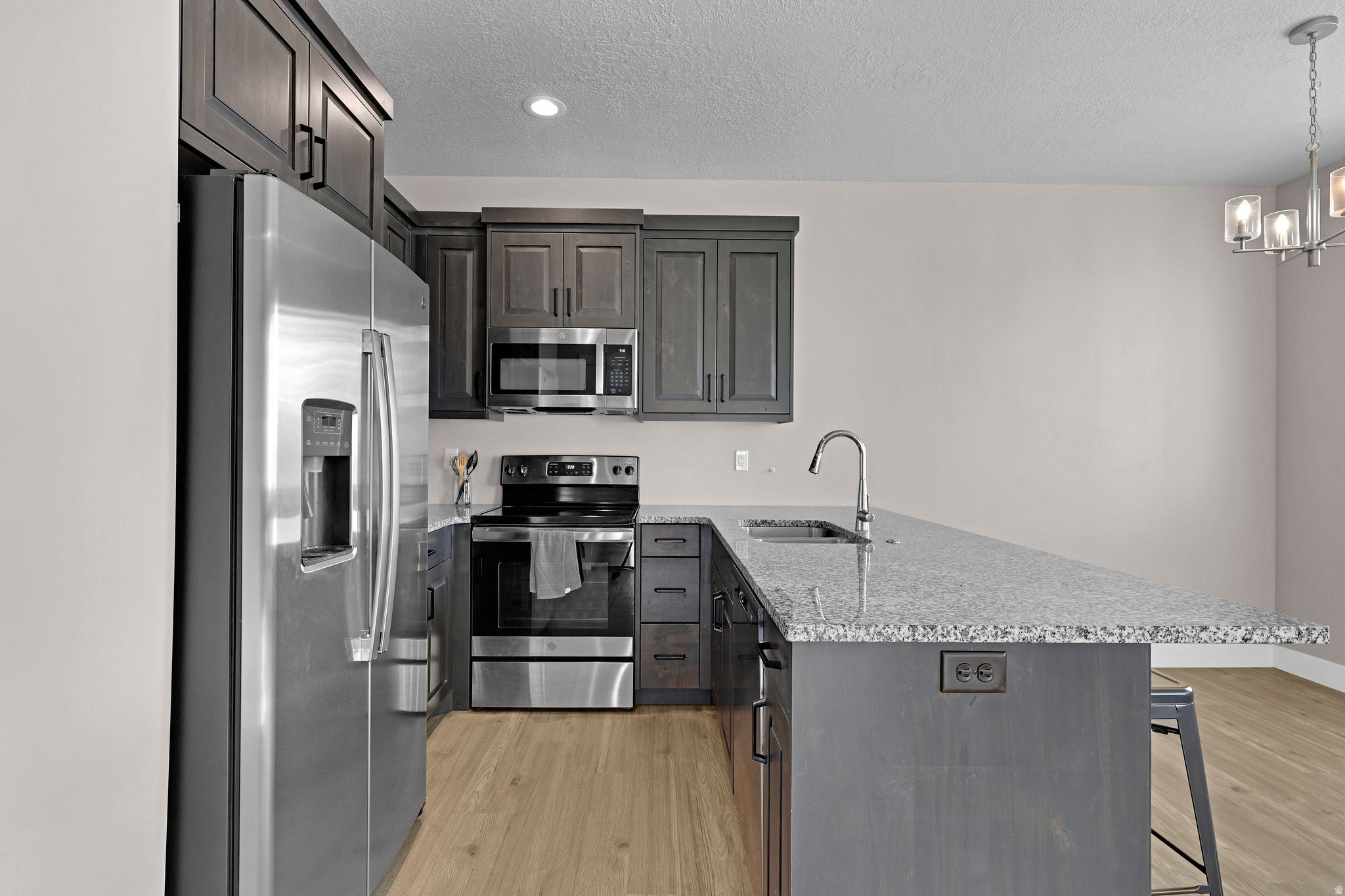 CEDAR RIDGE - Residential