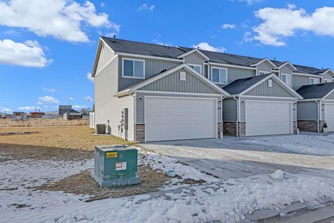 Tiny photo for 49 CEDAR LN, Malad City, ID 83252 (MLS # 2158537)