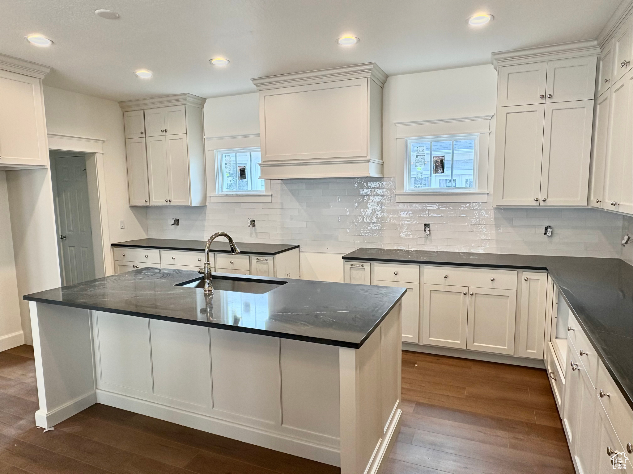 HOLDAWAY FIELDS - Residential