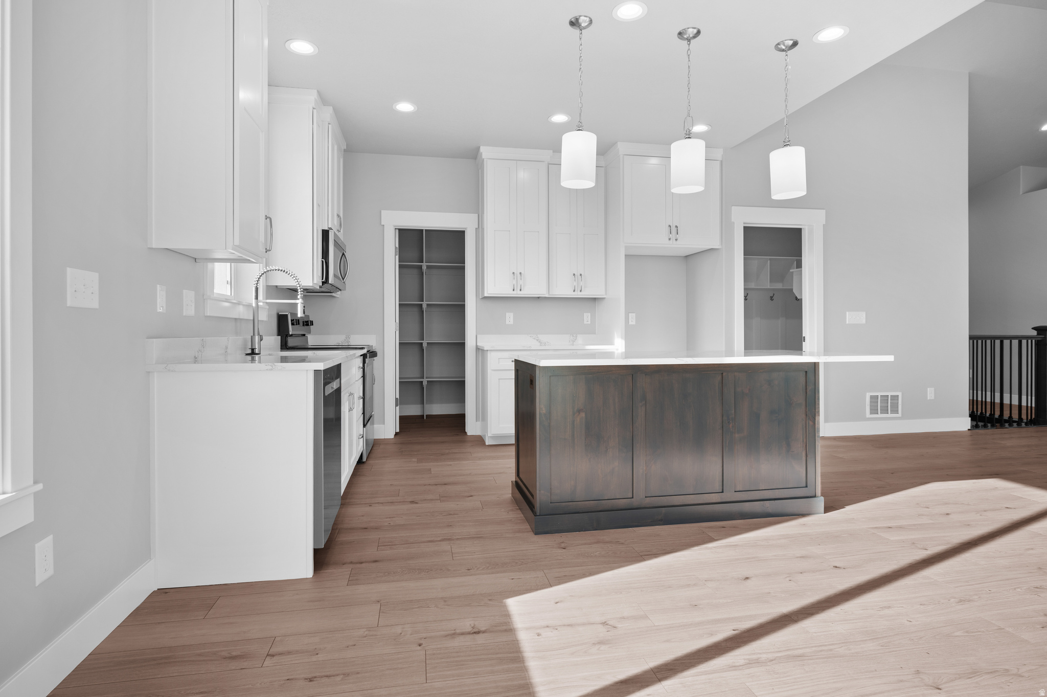 THE BARN AT TERAKEE FARMS - Residential