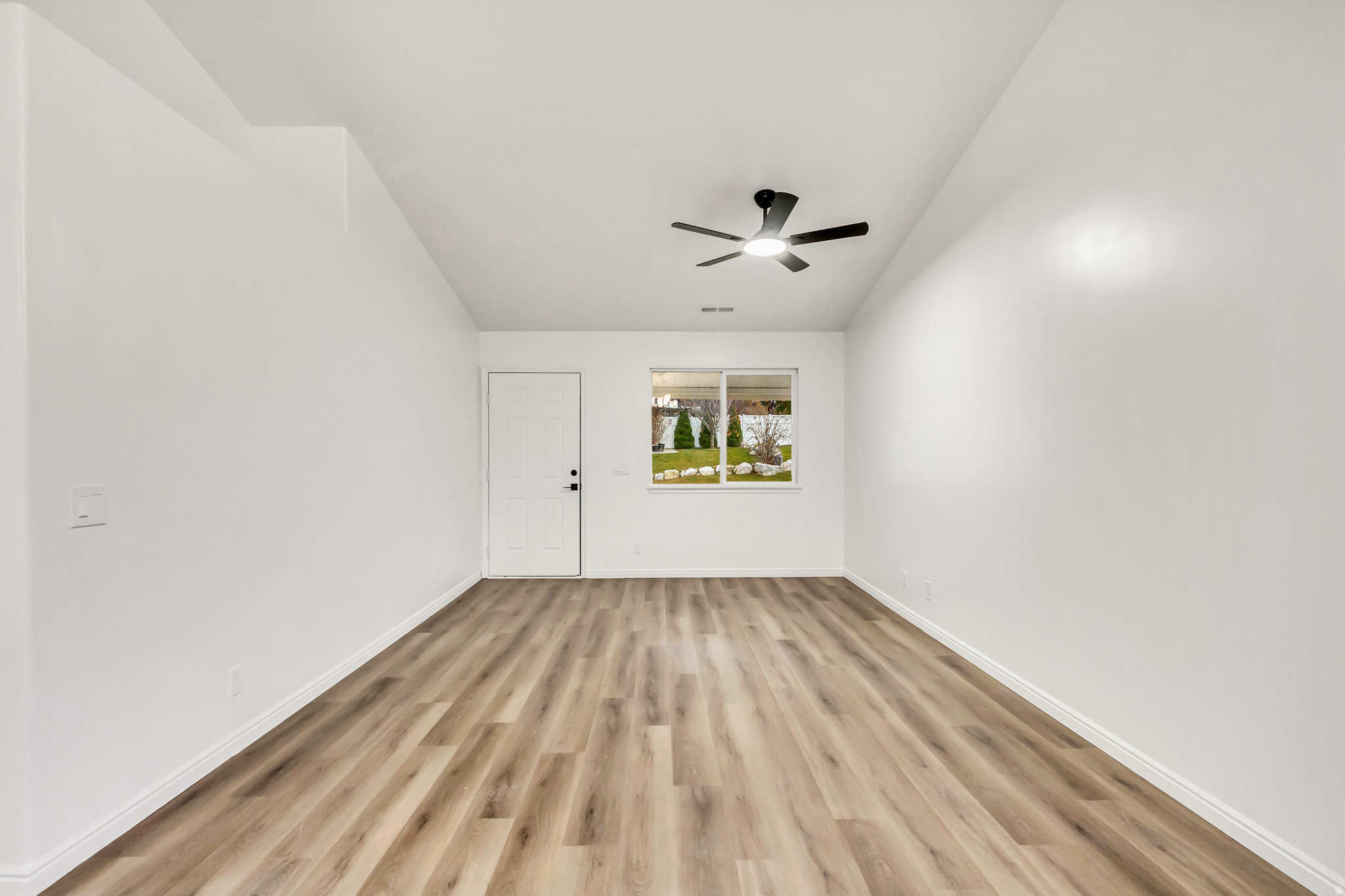 MOUNTAIN RIDGE - Residential