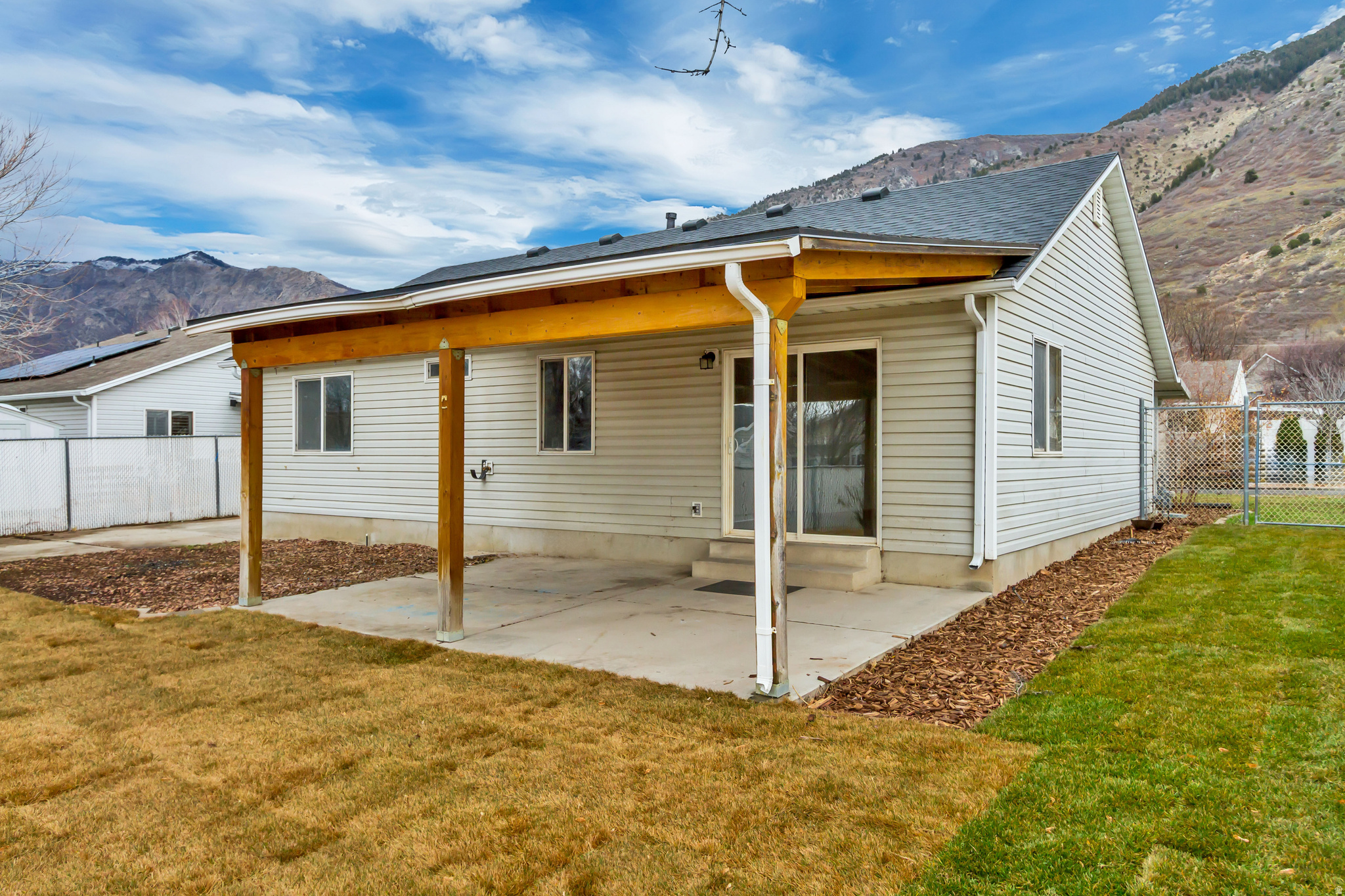 MOUNTAIN RIDGE - Residential