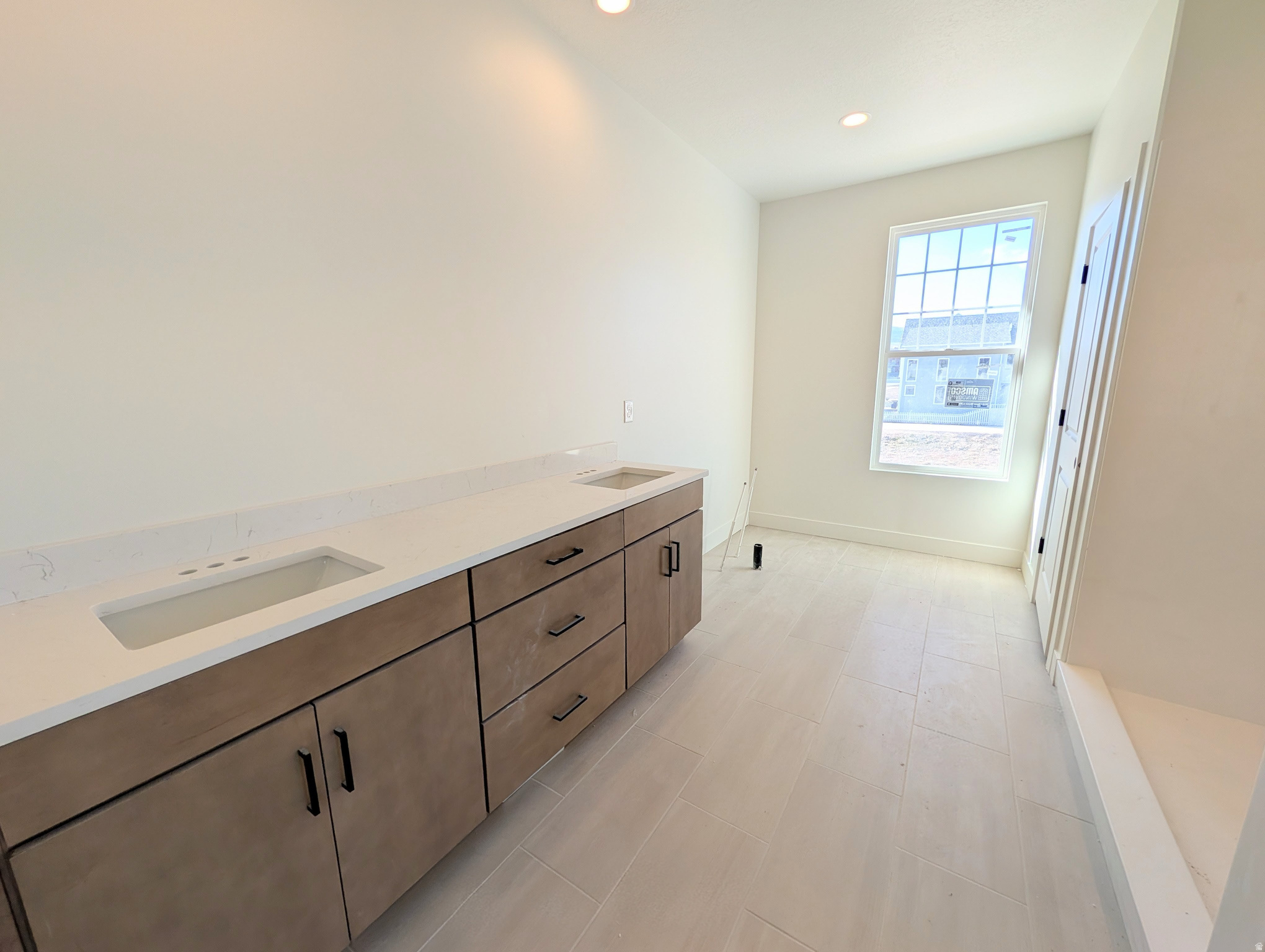 DAYBREAK - Residential Income